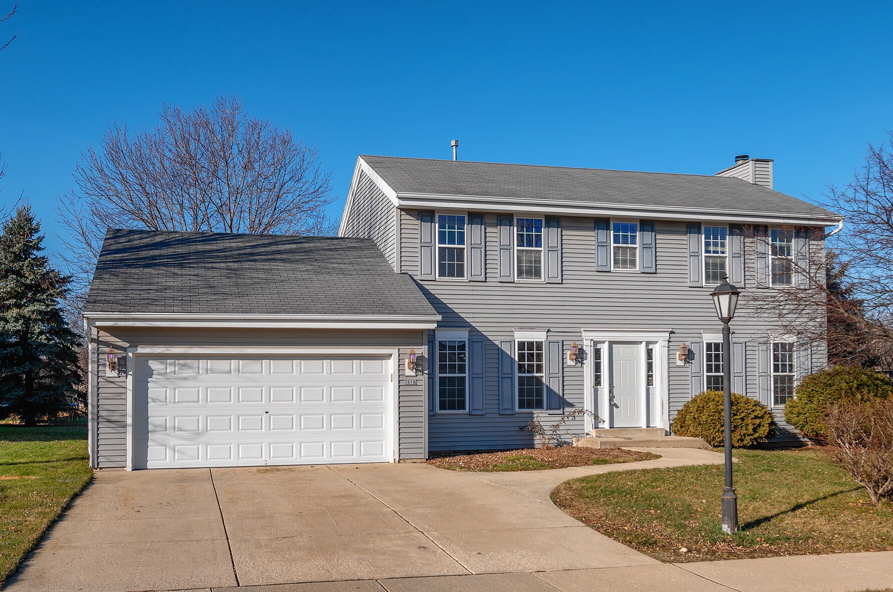 3618 Applewood Dr, Waukesha, WI 53189-6839