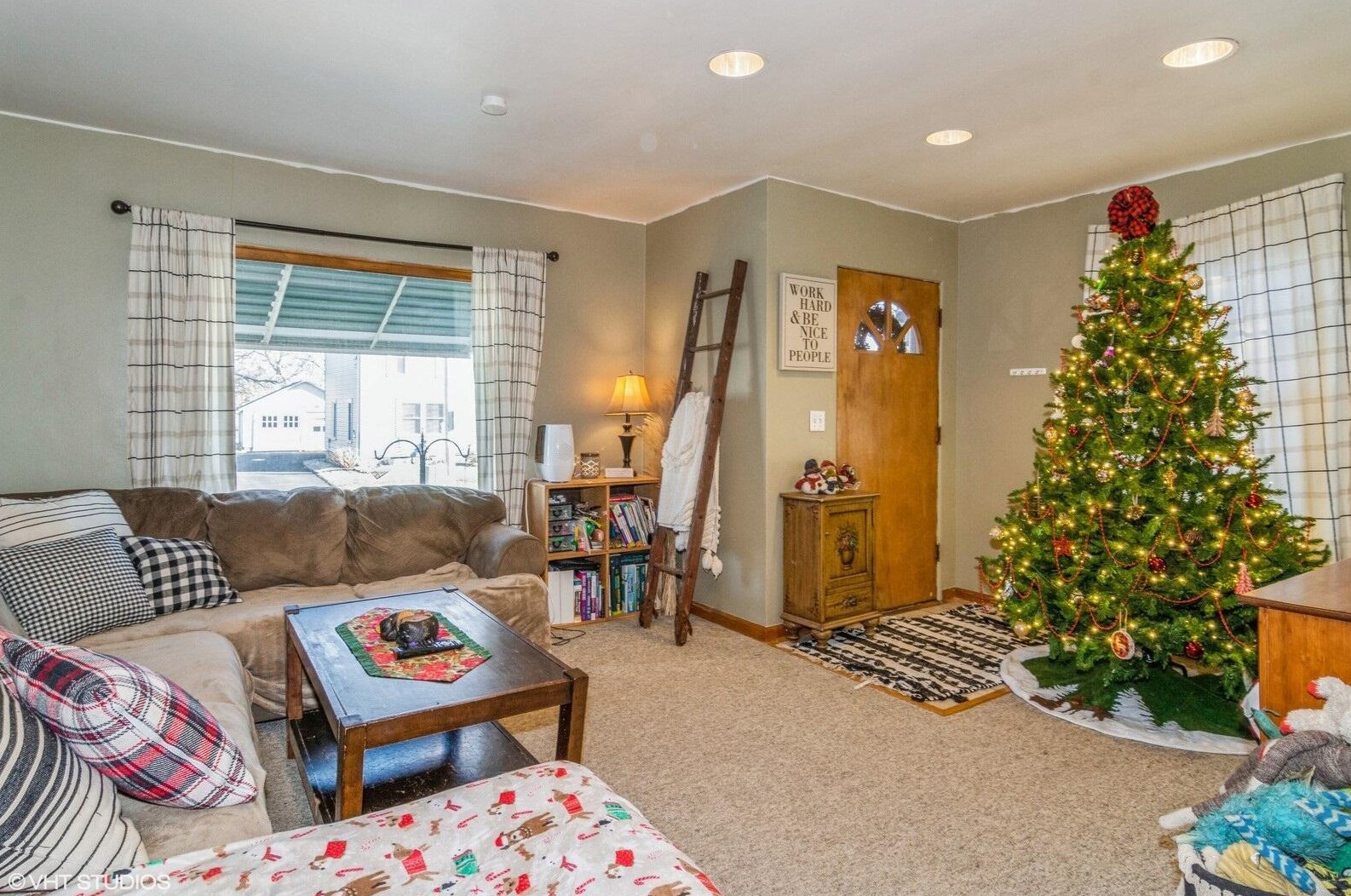 255 Williams St, Randolph, WI 53956