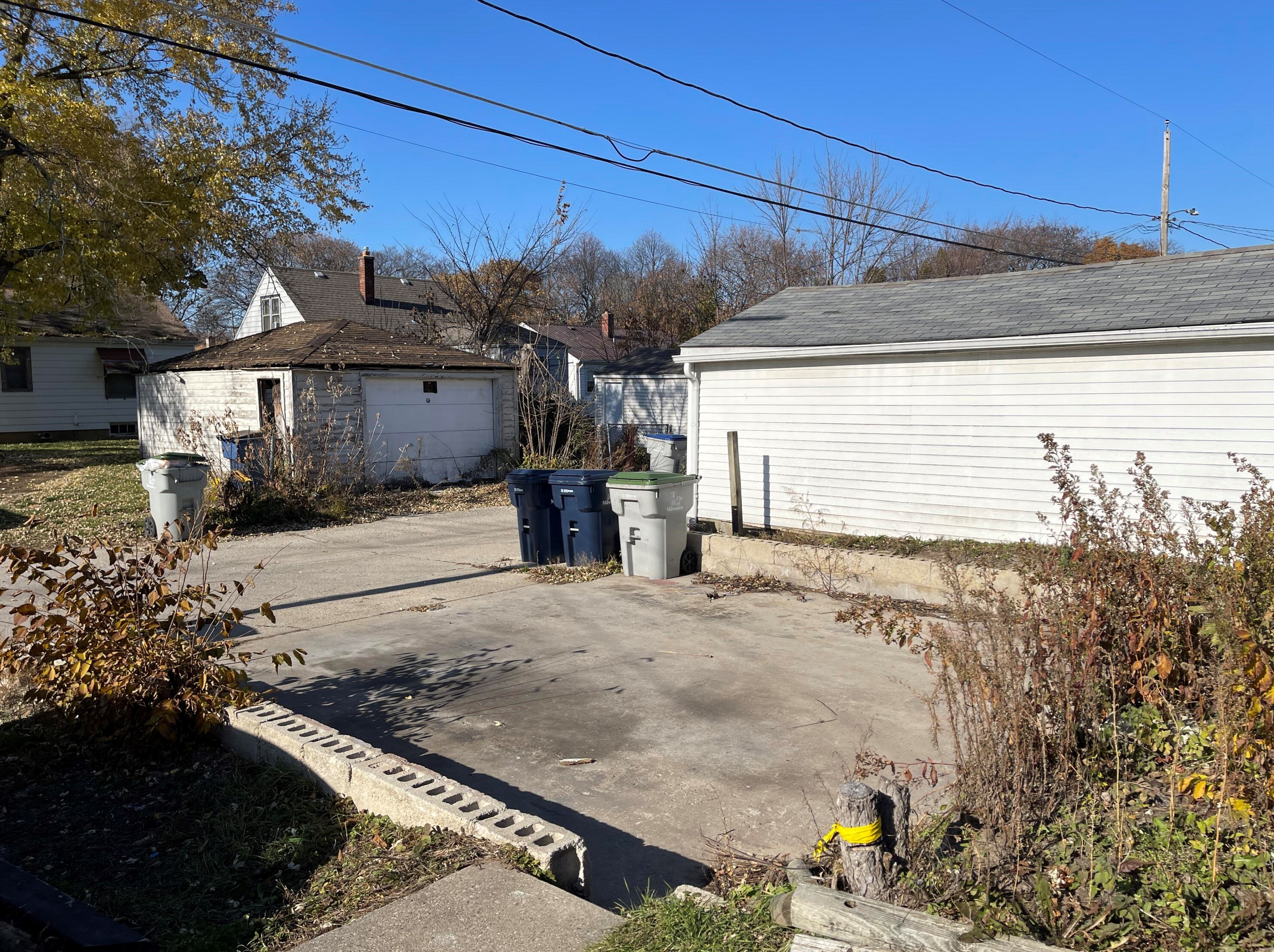 4955 20th St, Milwaukee WI 53221-2860 exterior