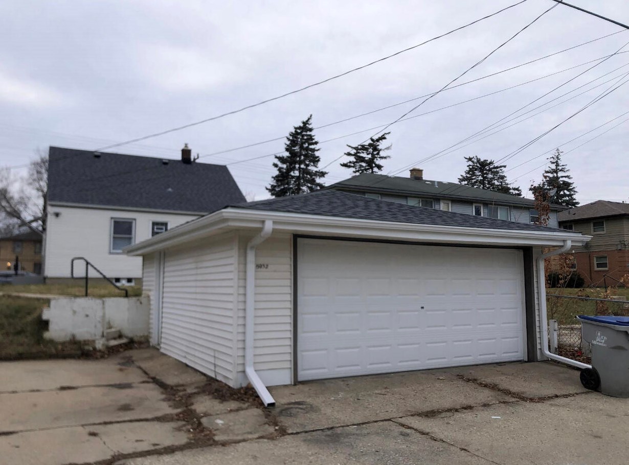 5932 68th St, Milwaukee WI  53218-1801 exterior