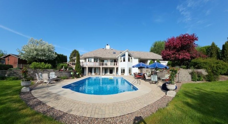 1409 Terry Andrae Terrace, Sheboygan, WI 53081