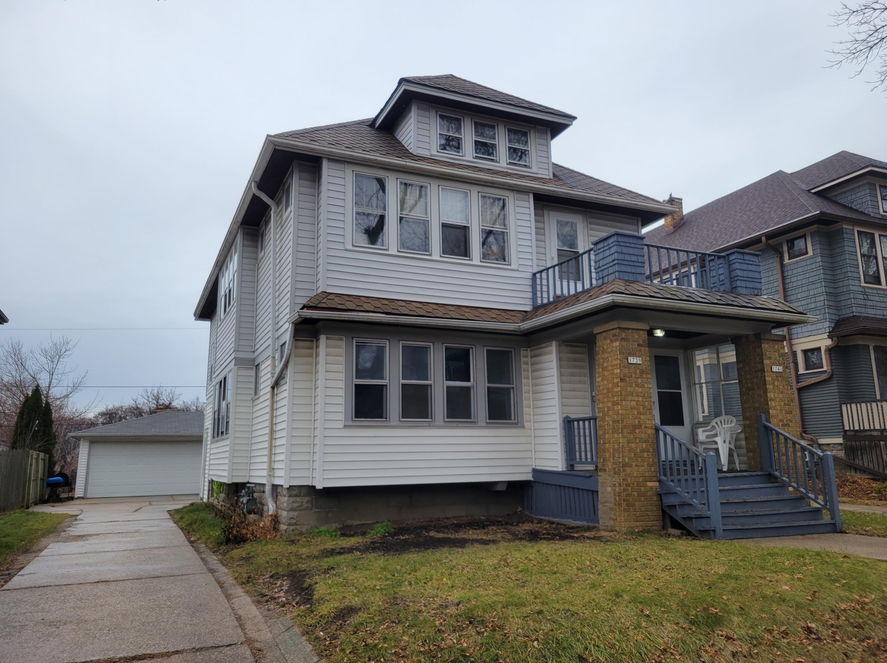 1739 57th St, Milwaukee, WI 53214-5108