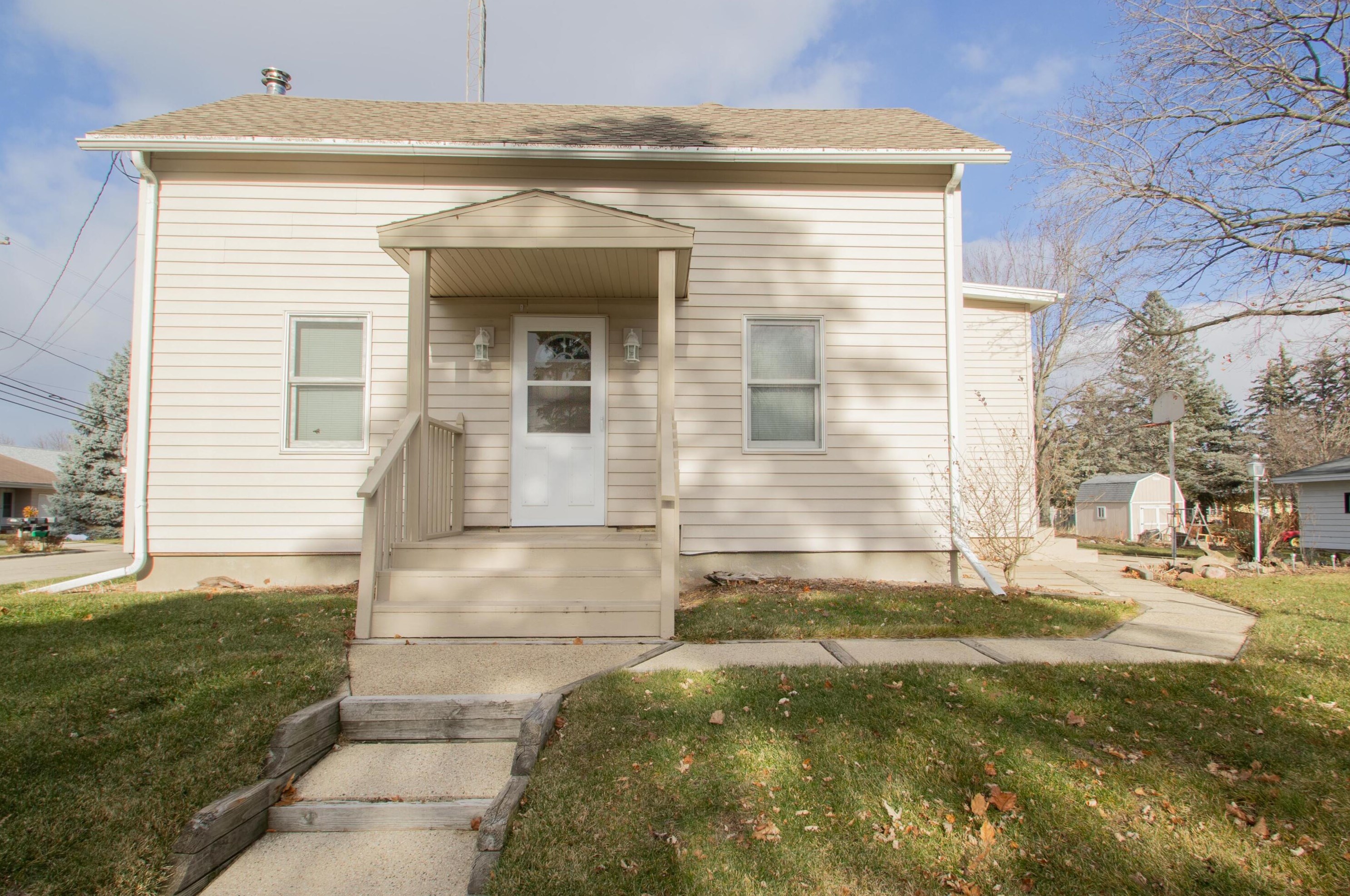 1501 N 2nd St, Watertown, WI 53098