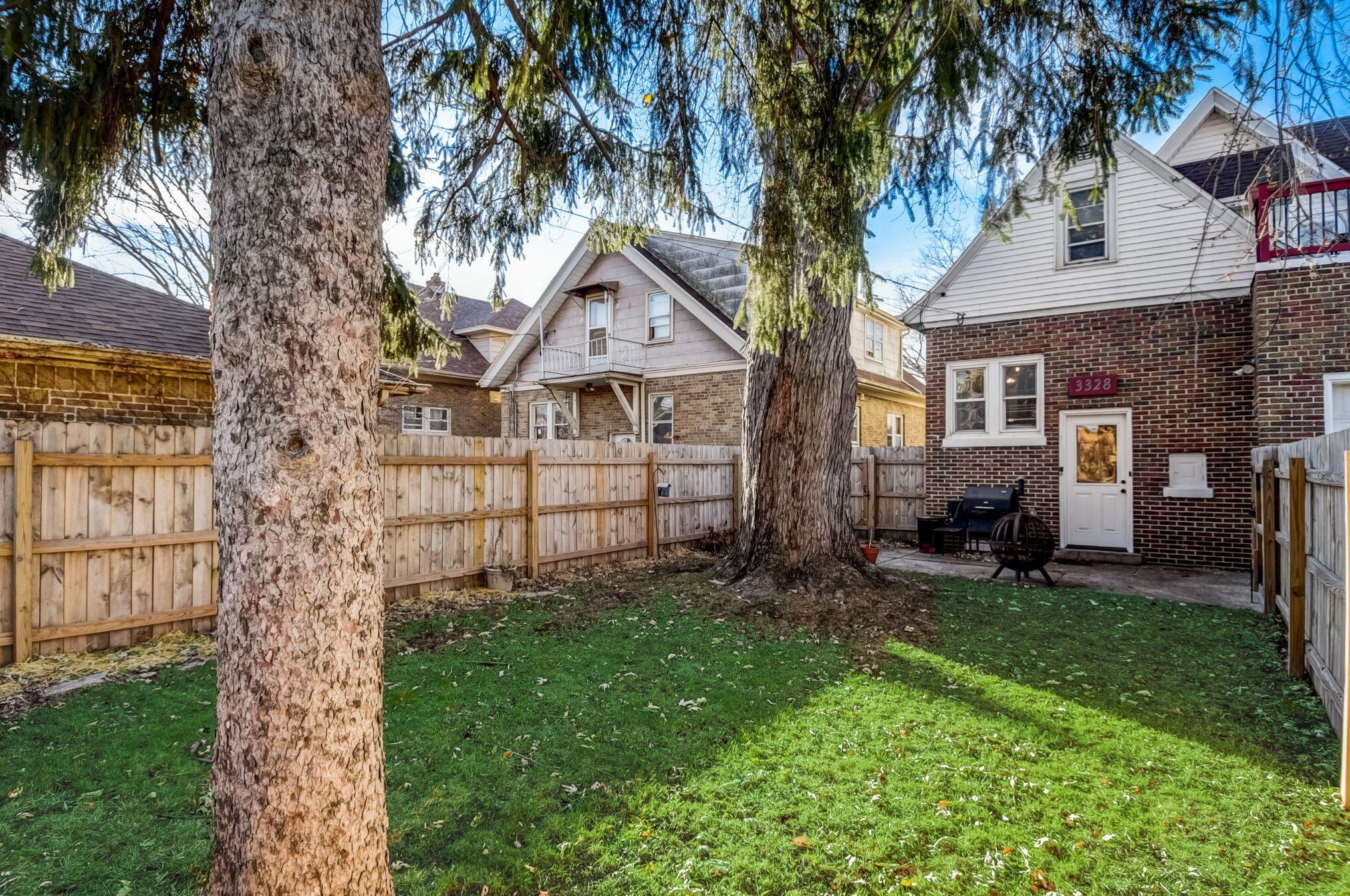 3328 12th St, Milwaukee WI  53206-2834 exterior