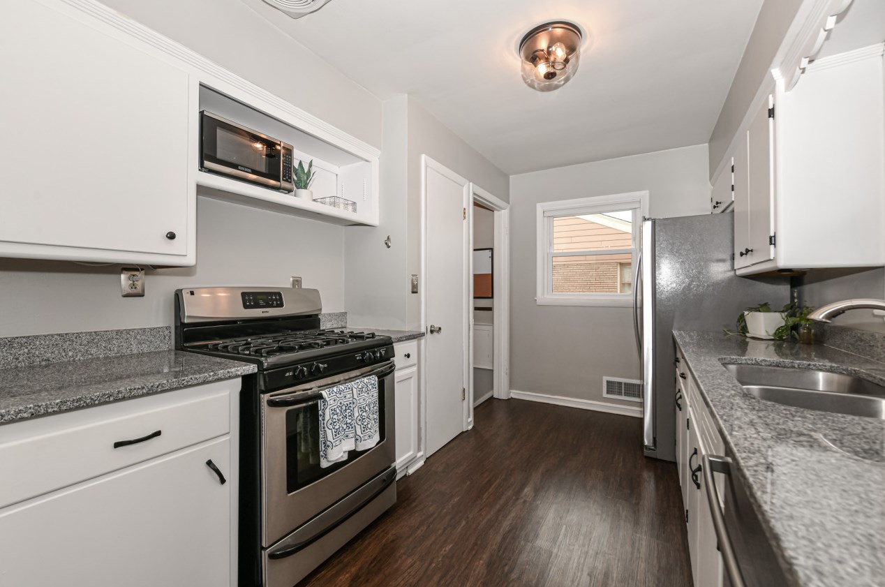 9720 Concordia Ave, Milwaukee WI  53222-3440 exterior