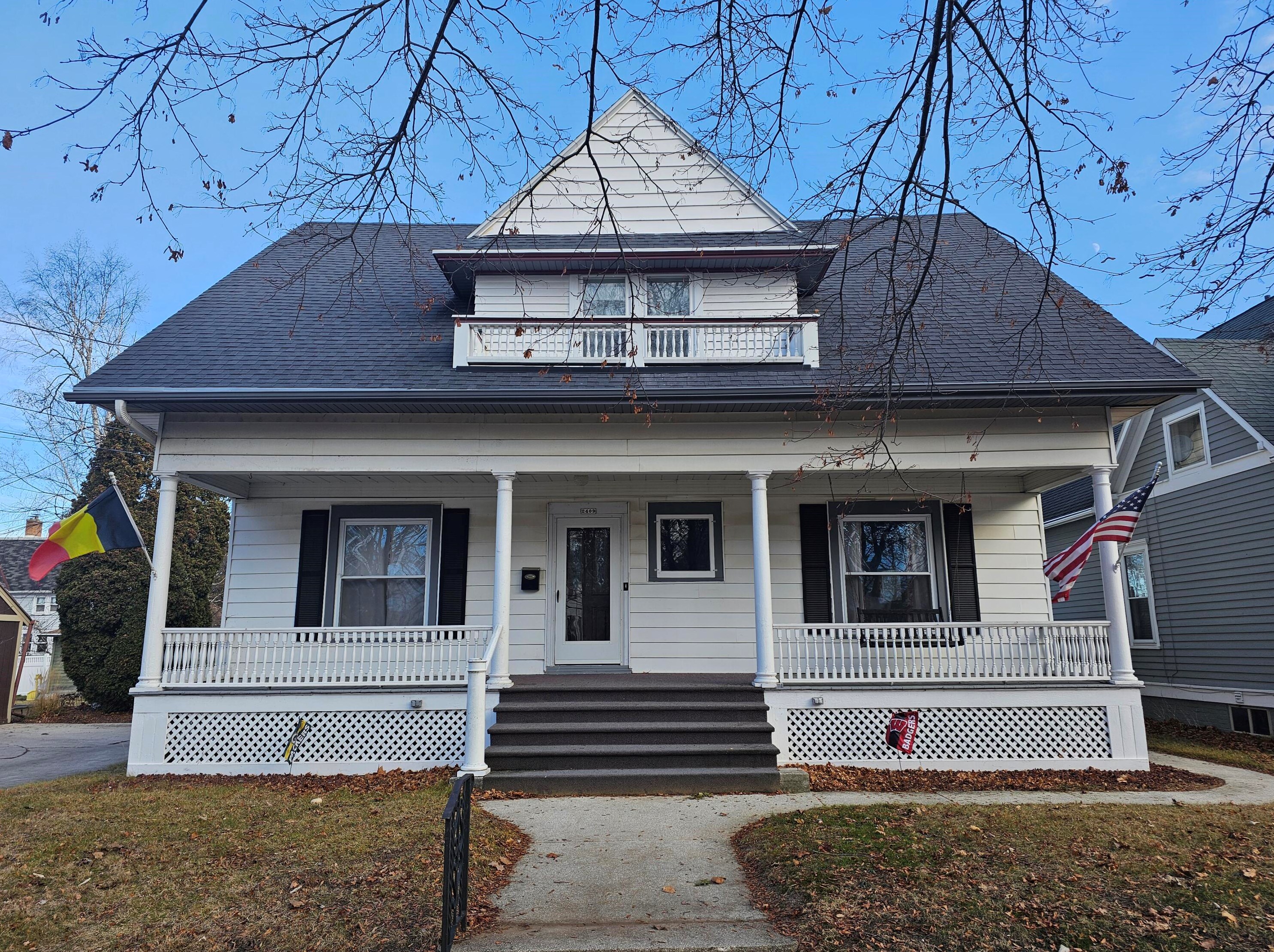 2409 Washington St, Two Rivers WI  54241-2244 exterior