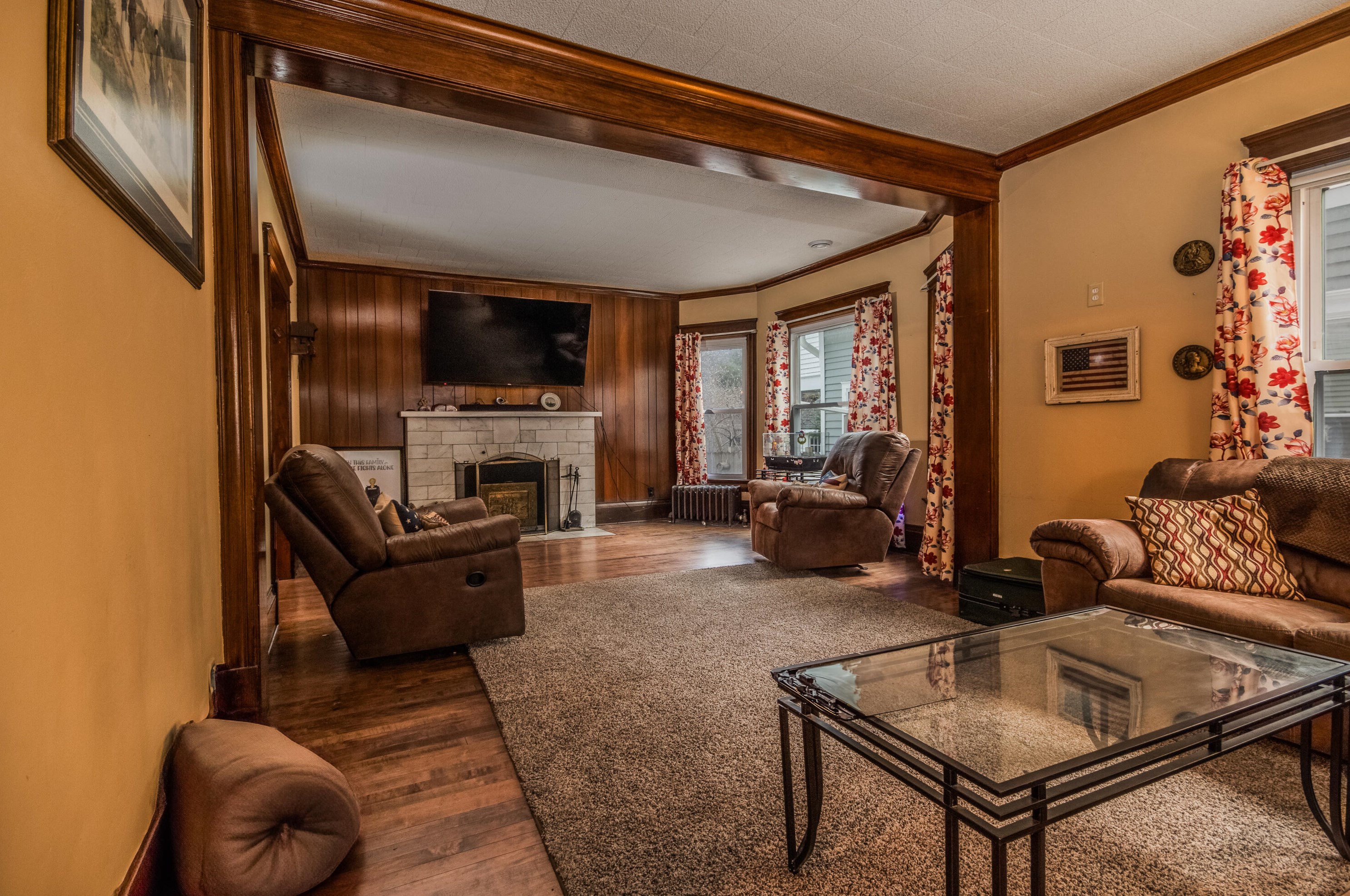 2409 Washington St, Two Rivers WI  54241-2244 exterior