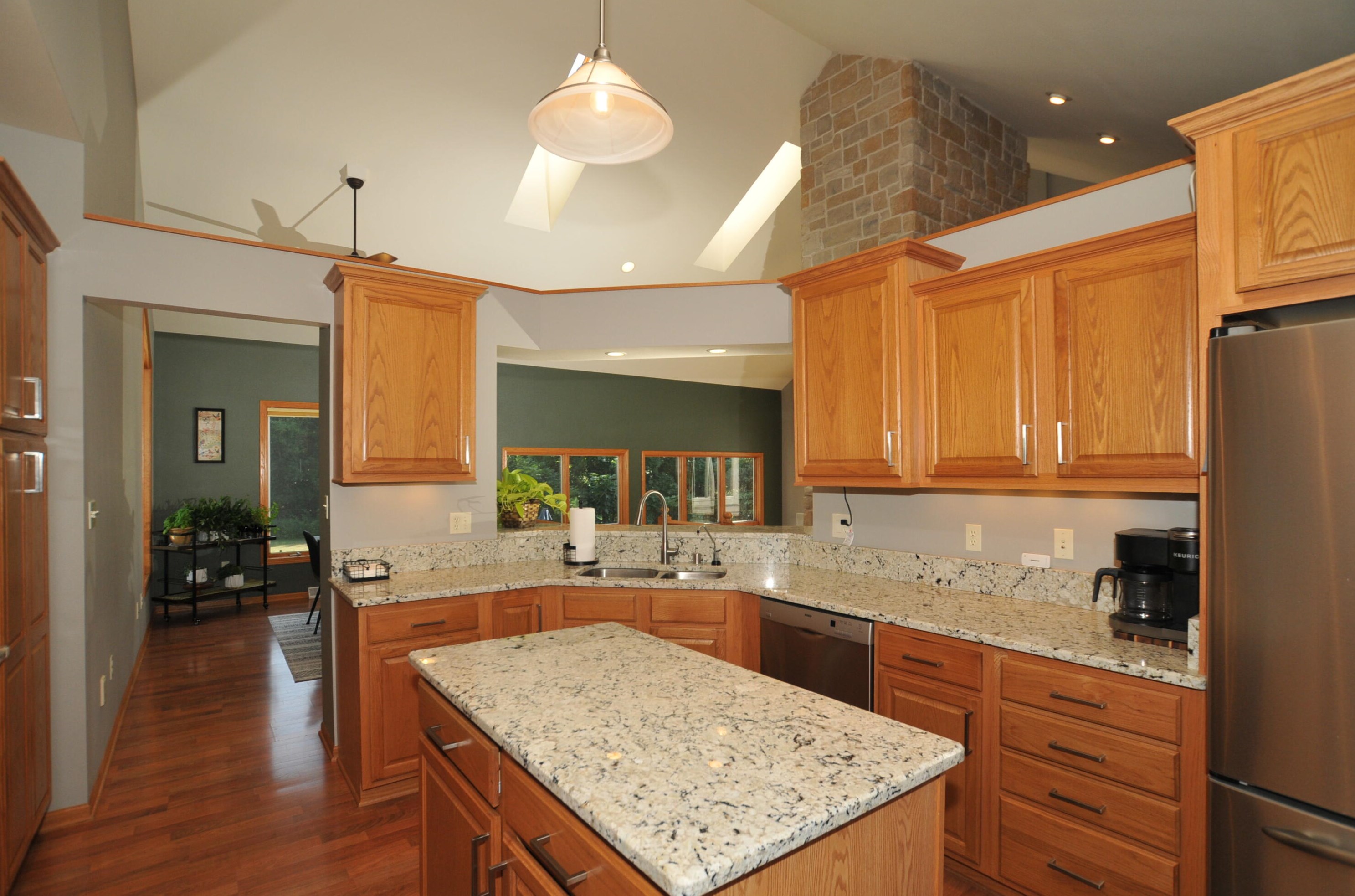 2105 Patrick Ln, Waukesha WI  53188-2688 exterior