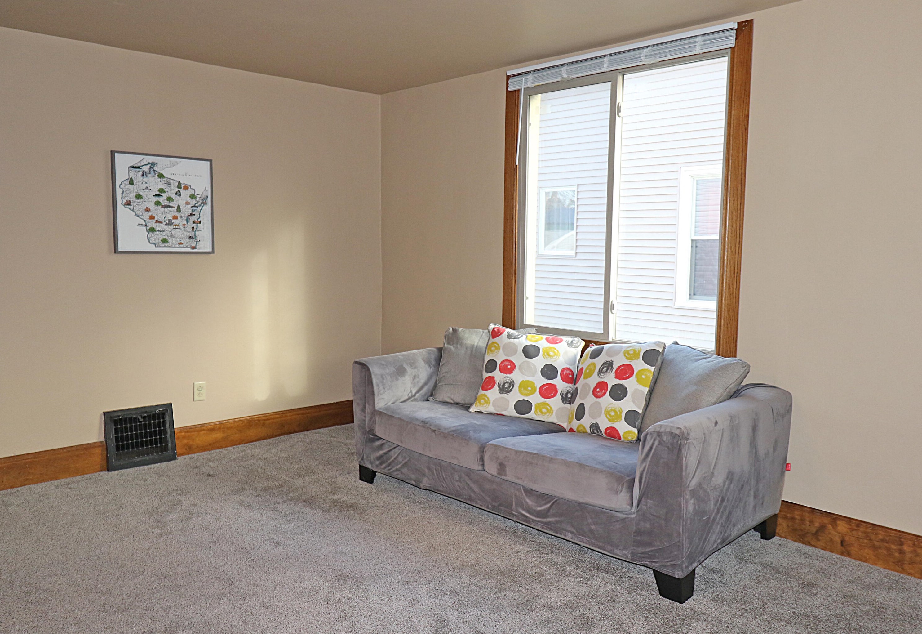 1016 Logan Ave, Sheboygan, WI 53083-4853