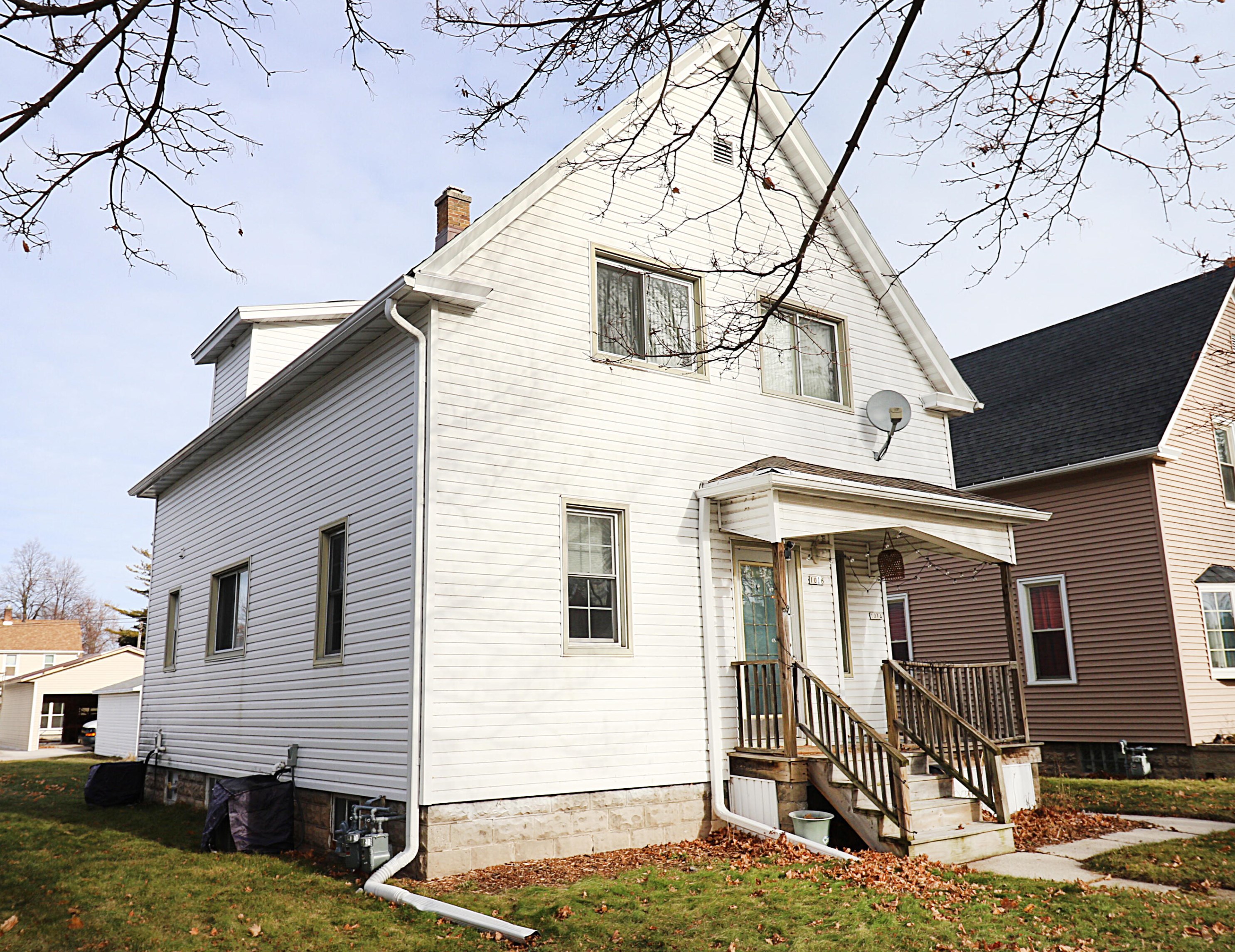 1016 Logan Ave, Sheboygan WI  53083-4853 exterior