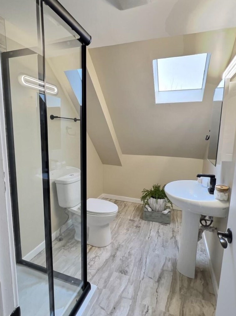 3266 52nd St, Milwaukee WI  53216-3242 exterior