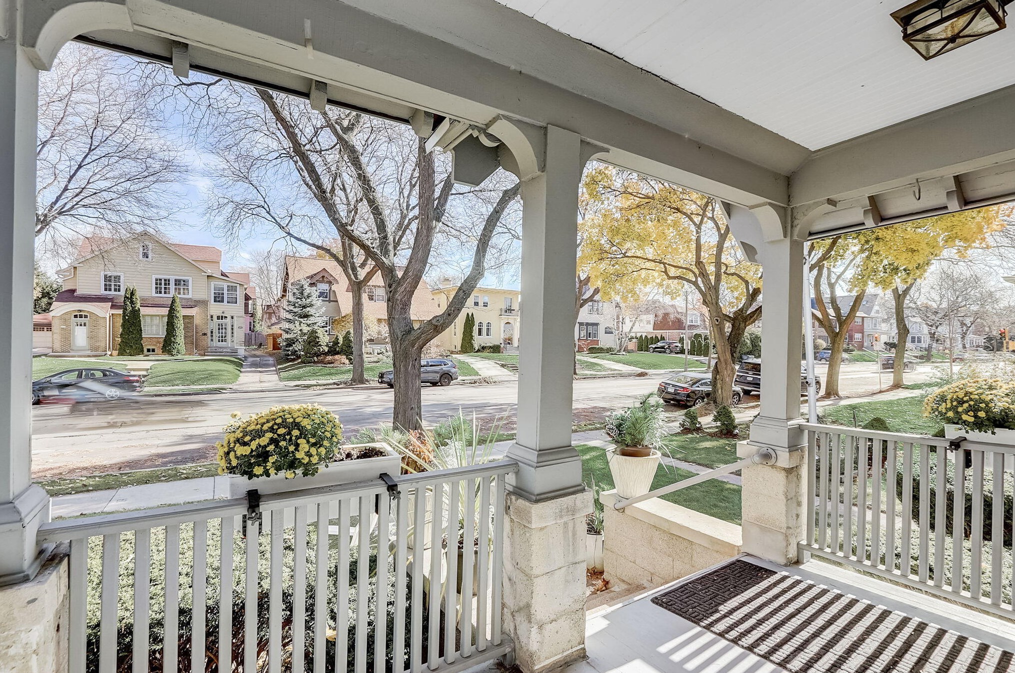 2925 N Downer Ave, Milwaukee, WI 53211