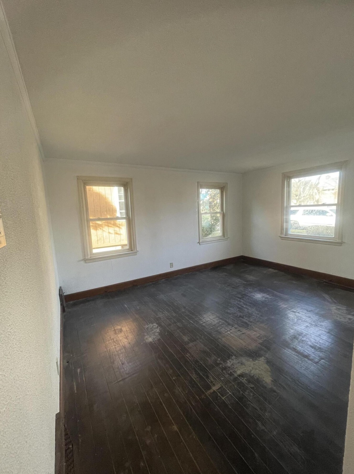2411 Gilson St, Racine, WI 53403-3011