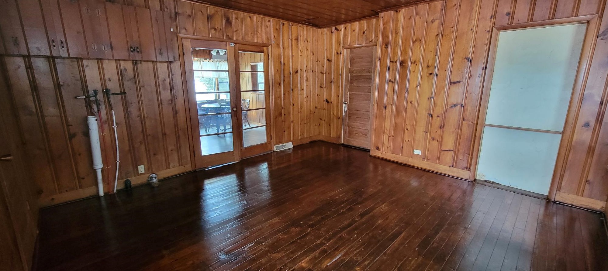2815 N Shore Dr, Delavan, WI 53115