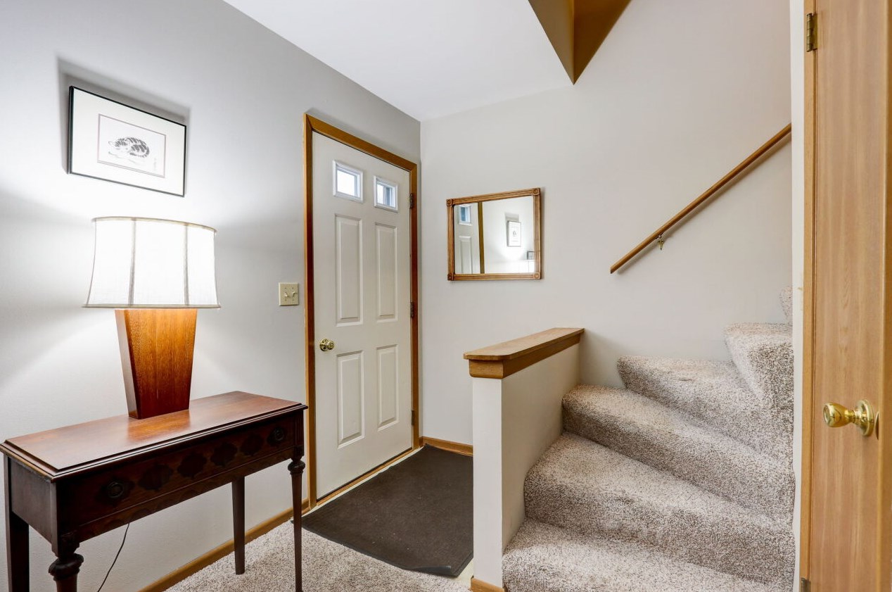 400 Highland St, Wales, WI 53183-9641