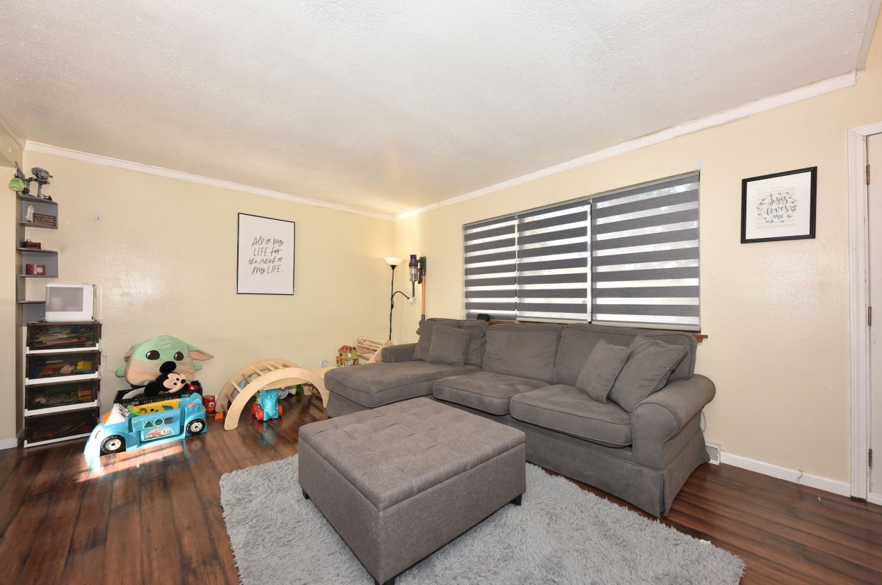 6665 N Bourbon St, Milwaukee, WI 53224