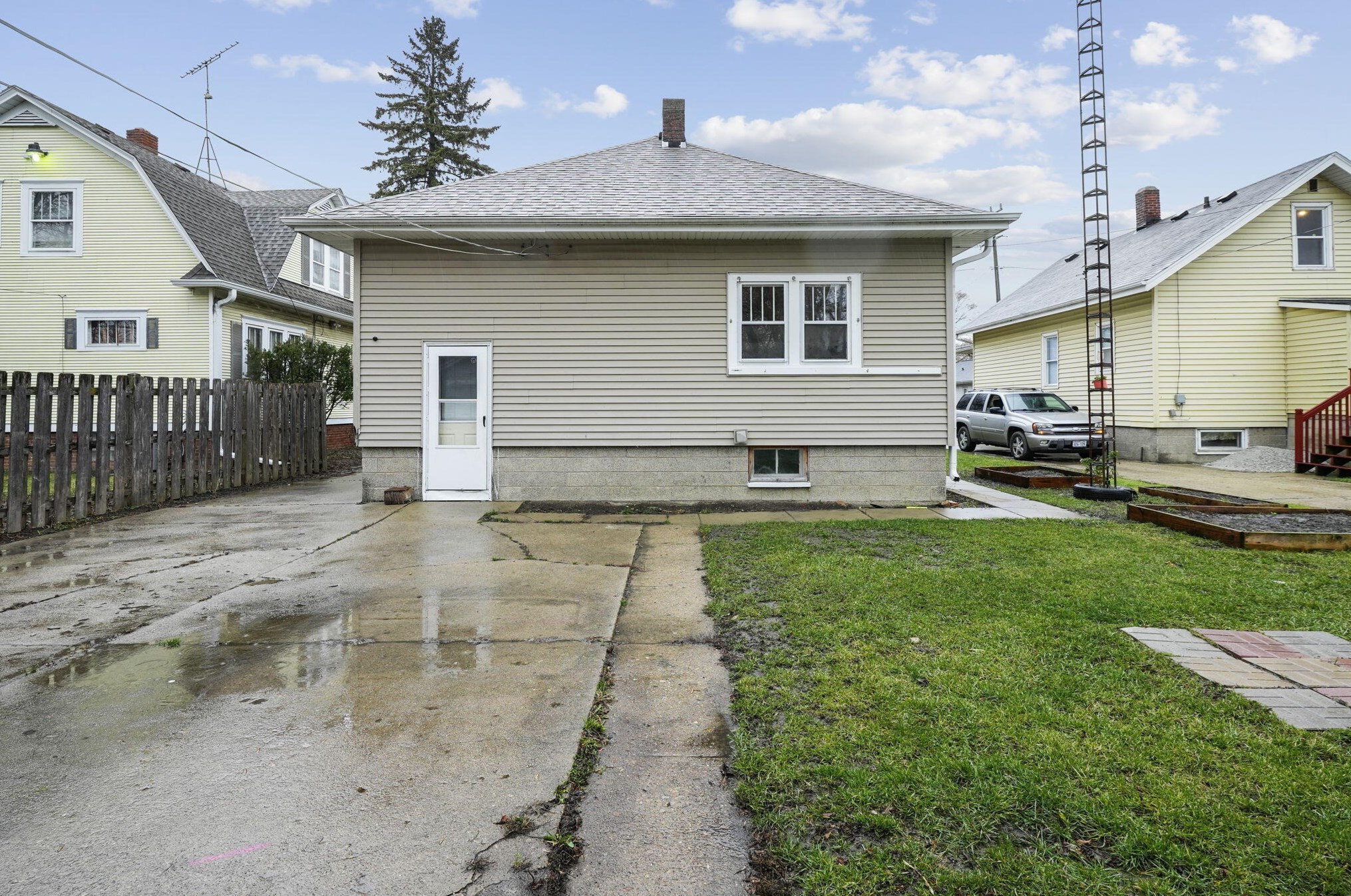 5108 28th Ave, Kenosha WI  53140-3004 exterior