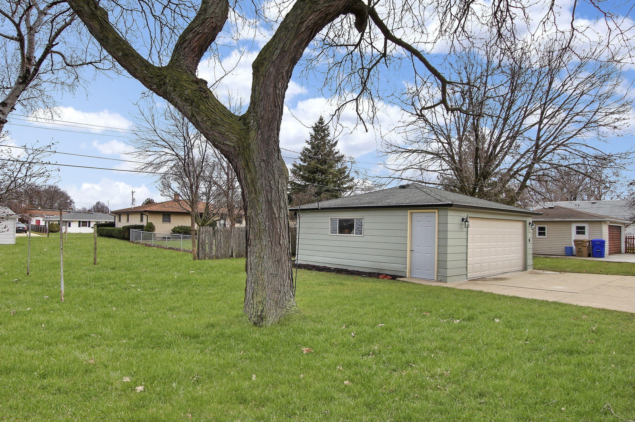 5607 53rd Ave, Kenosha WI  53144-2332 exterior