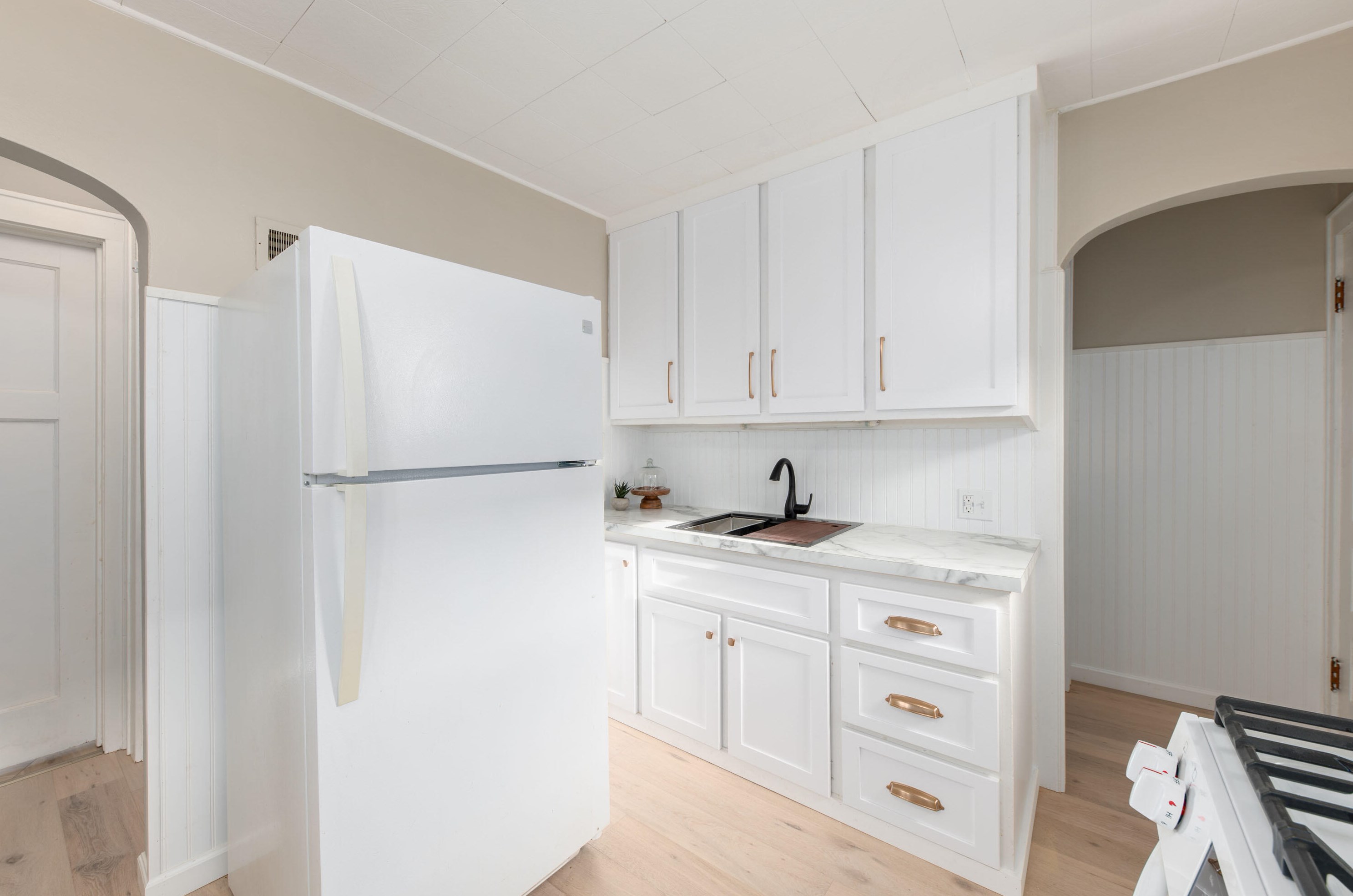 4244 1st Pl, Milwaukee WI  53207-4924 exterior
