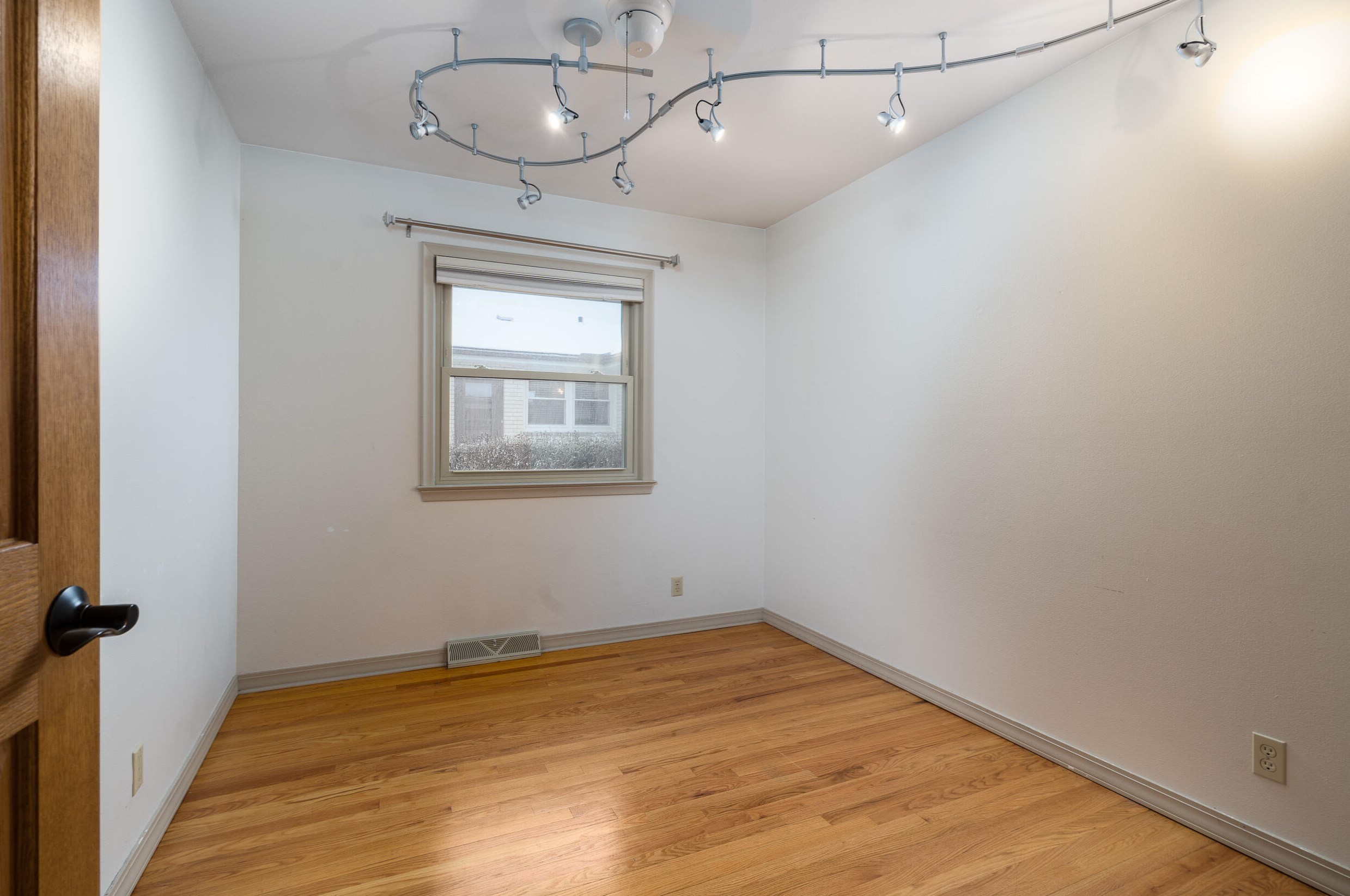 8801 Burdick Ave, Milwaukee WI  53227-4530 exterior