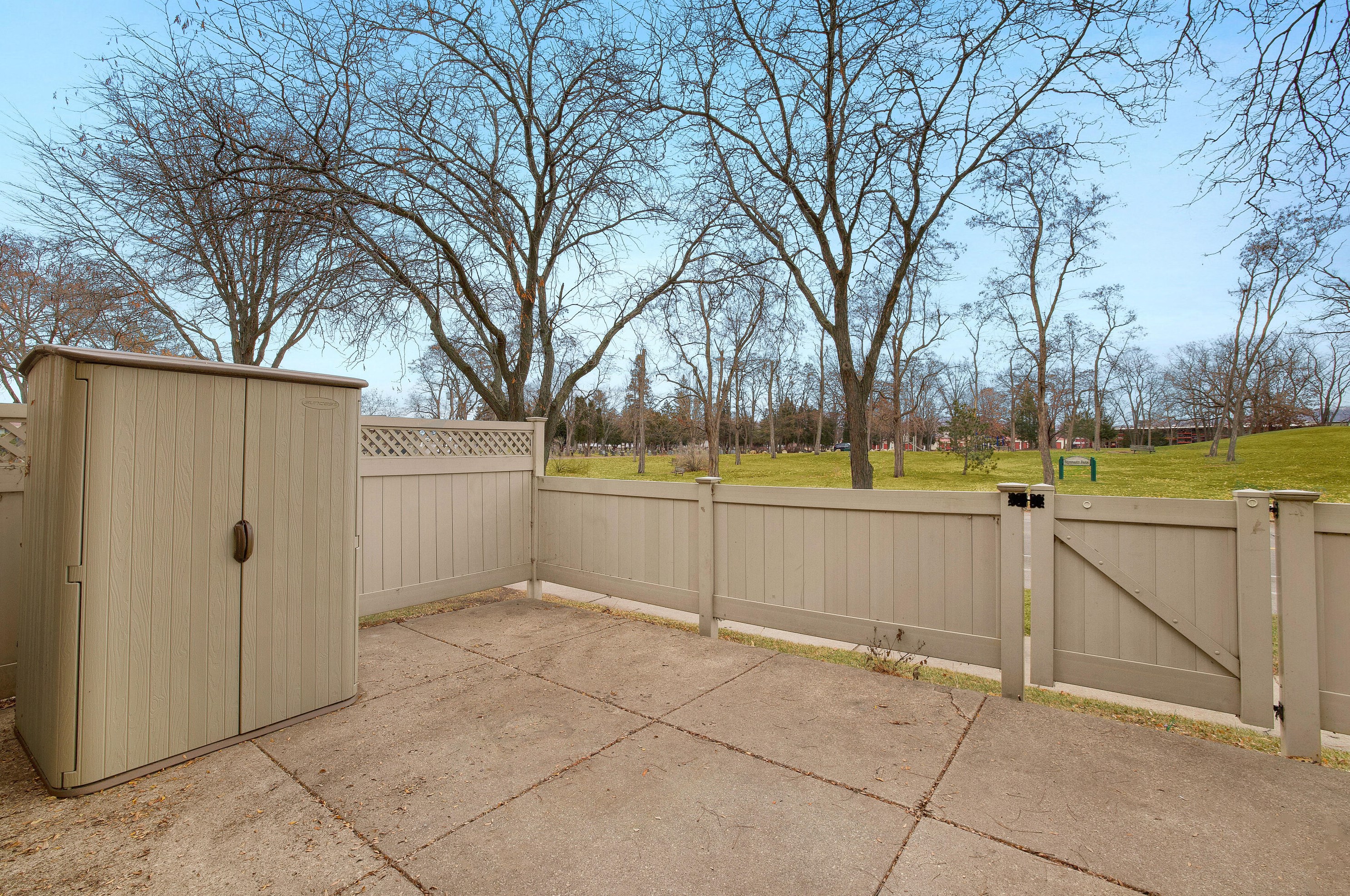 3402 East Ave, La Crosse WI  54601-7209 exterior