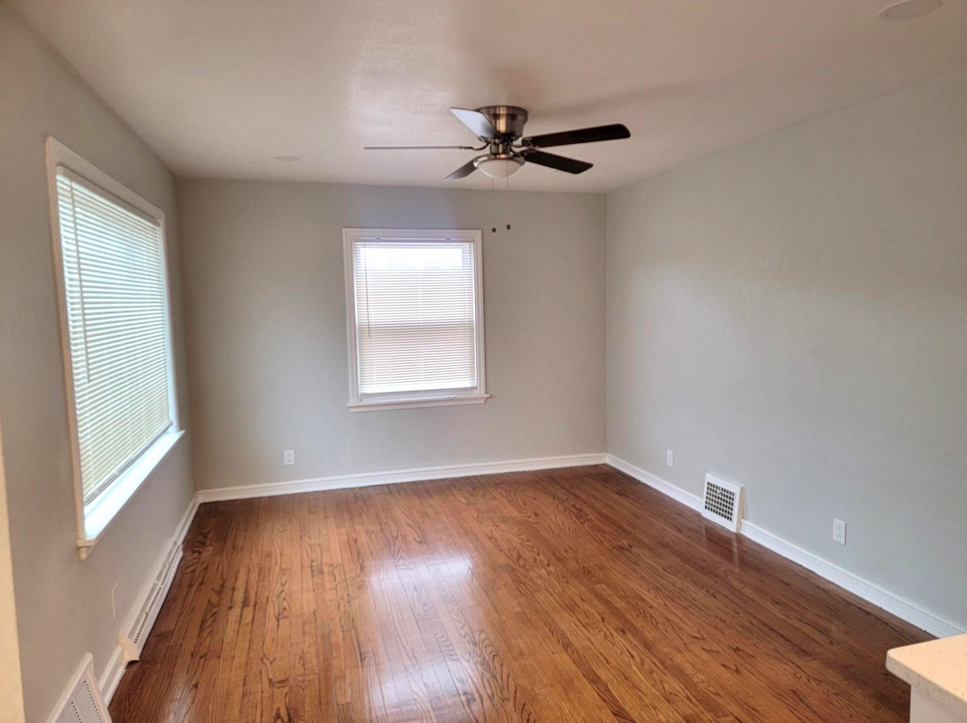 3517 47th St, Milwaukee, WI 53220-1509