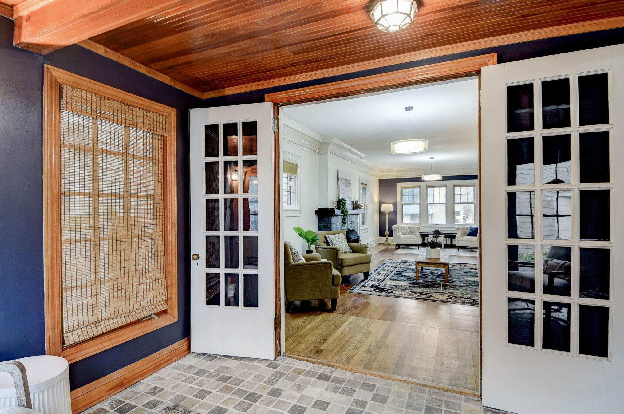 3052 Stowell Ave, Milwaukee WI 53211-2461 exterior