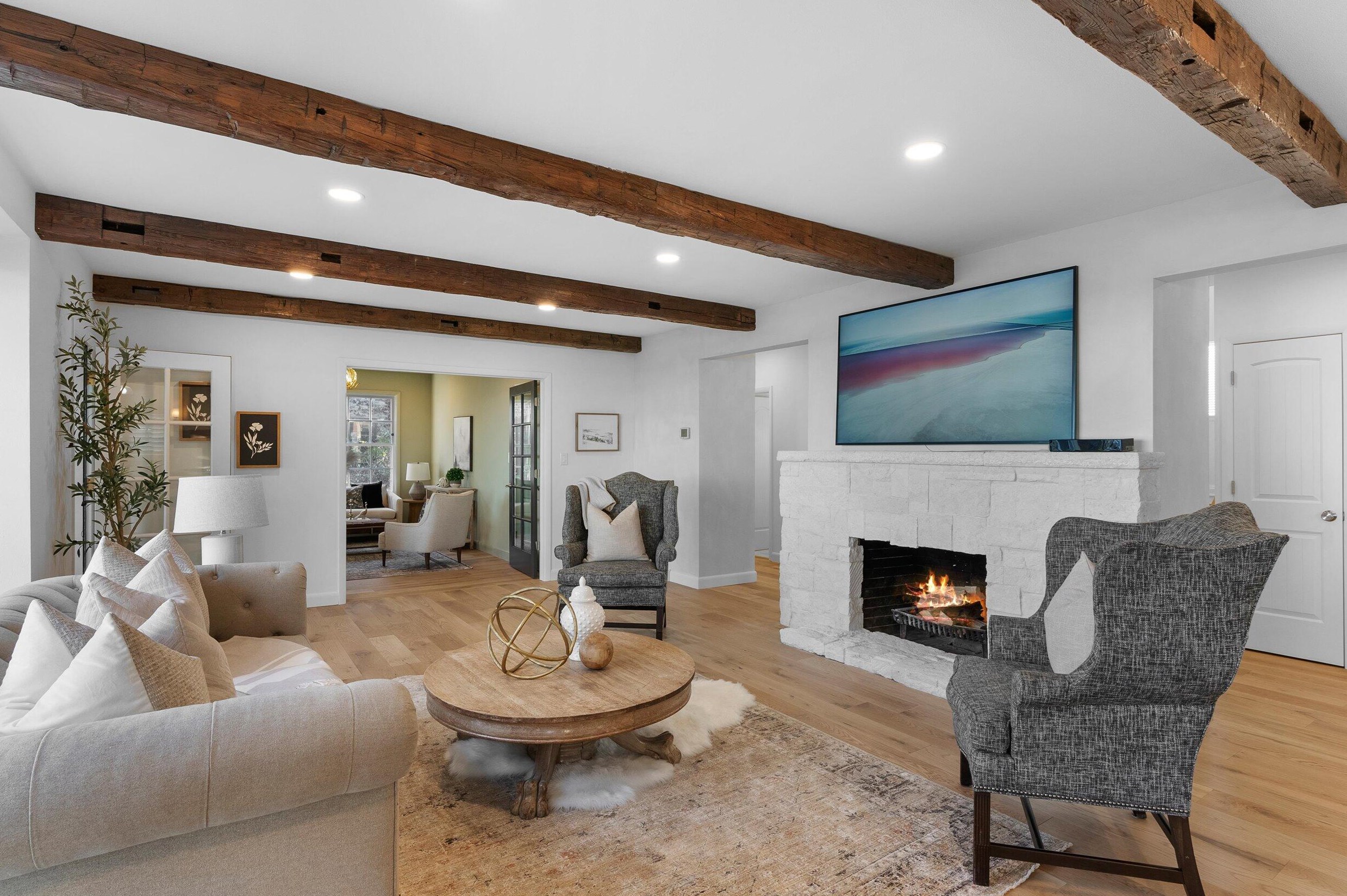 4150 Lake Dr, Milwaukee WI  53211-1719 exterior