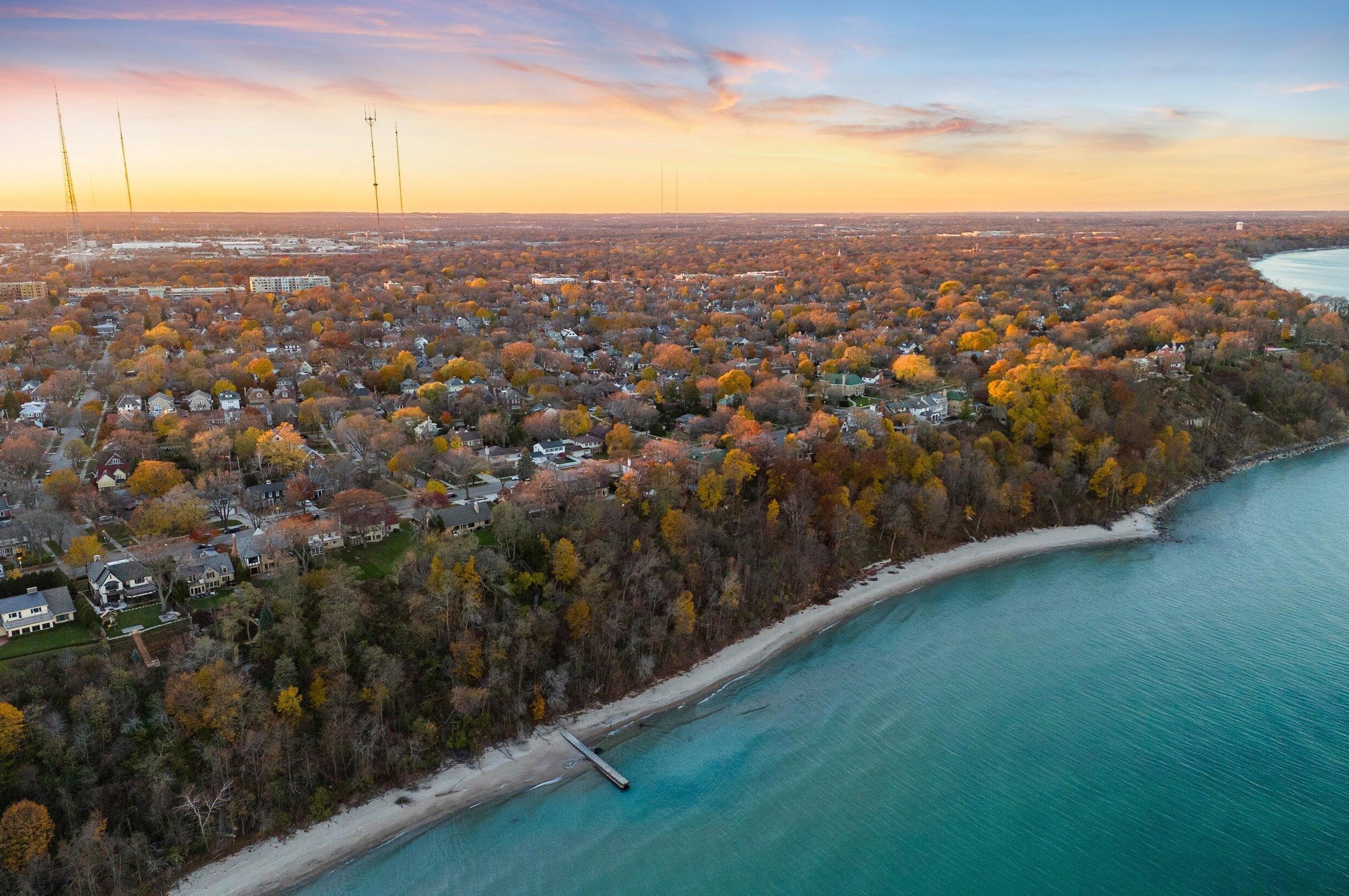 4150 Lake Dr, Milwaukee WI  53211-1719 exterior