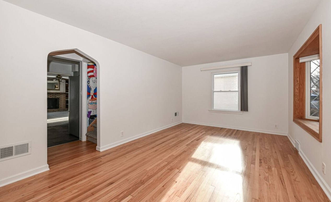 6539 43rd Ave, Kenosha, WI 53142