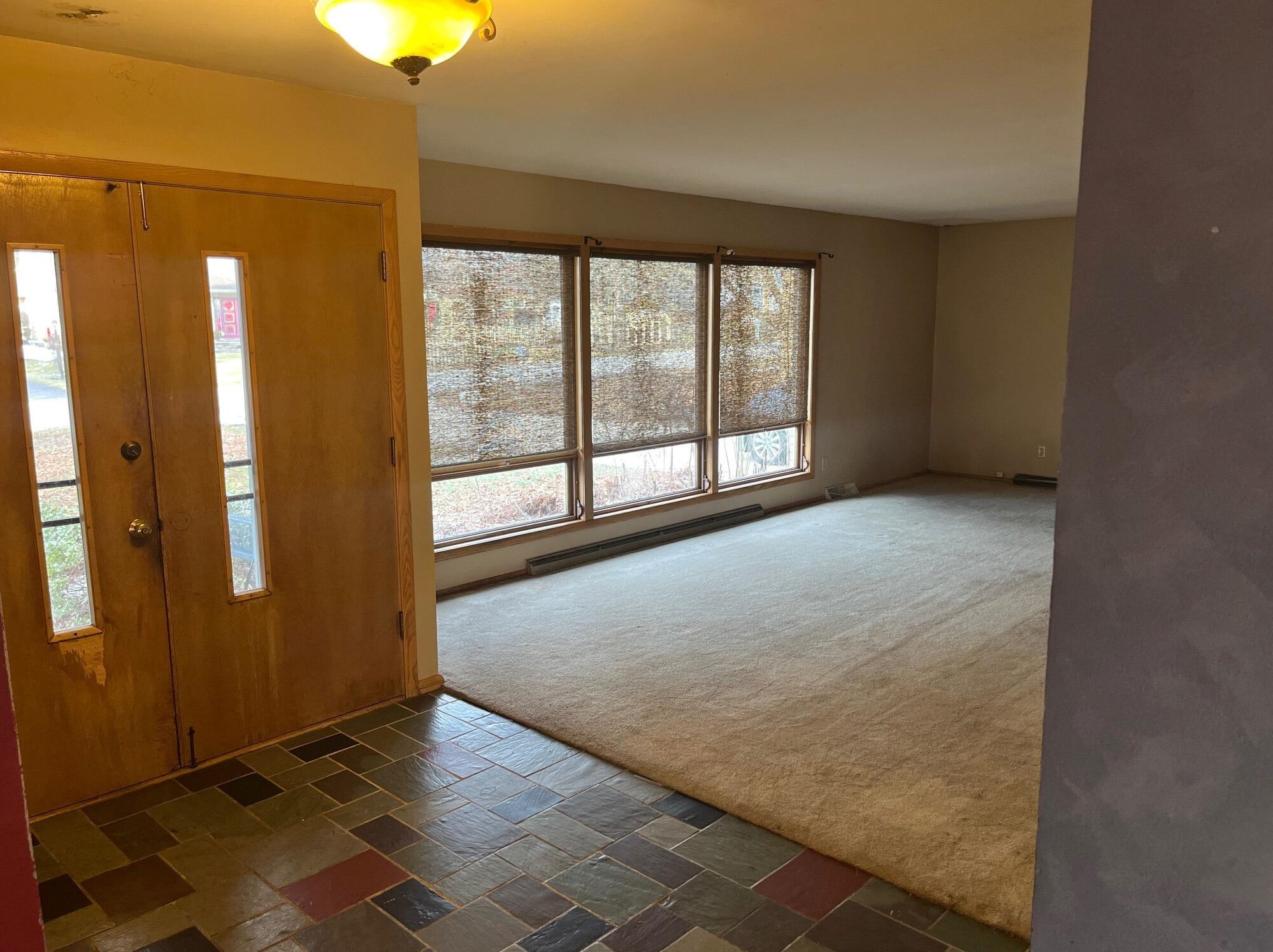 3913 Pelican Ln, Milwaukee, WI 53209-1540