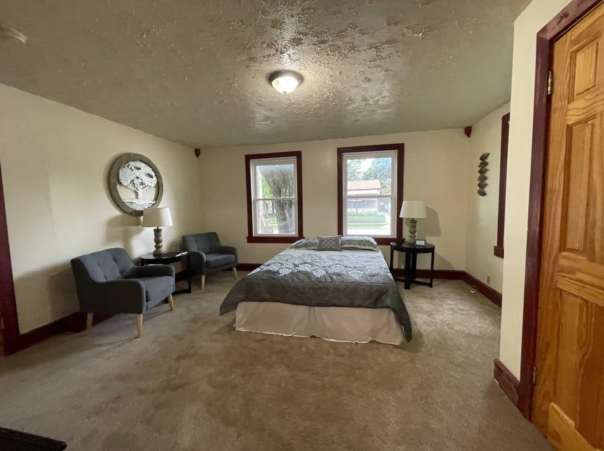 129 West Ave, Waukesha WI  53186-5909 exterior