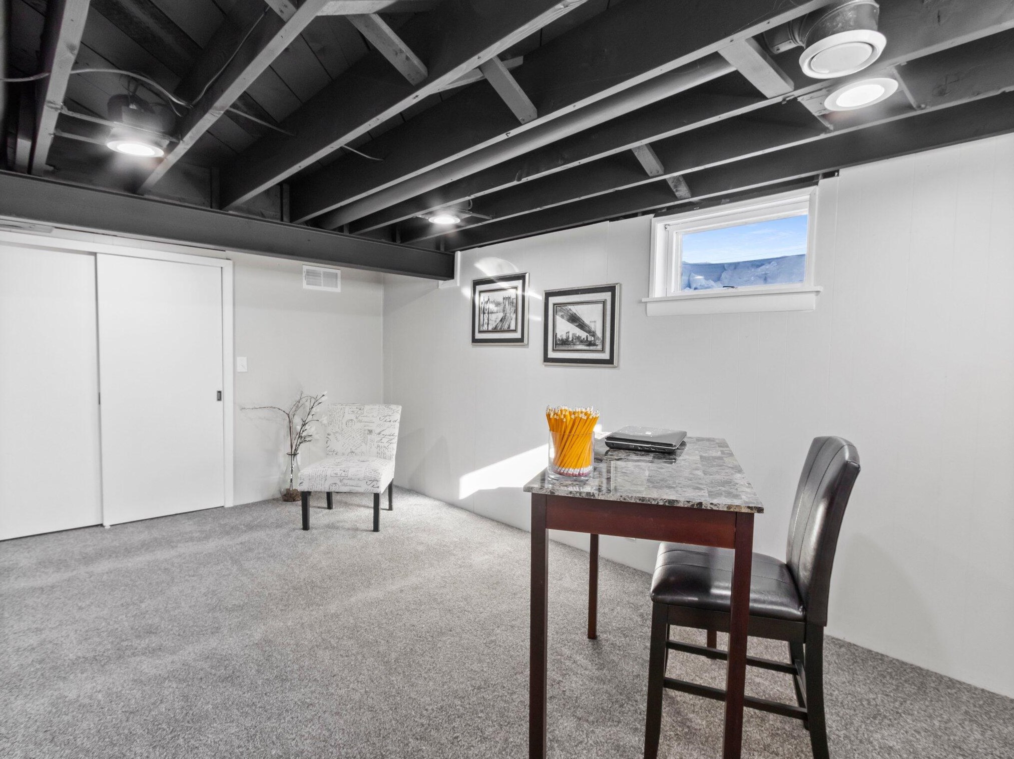 525 Lincoln Ave, Hartford WI  53027-2216 exterior