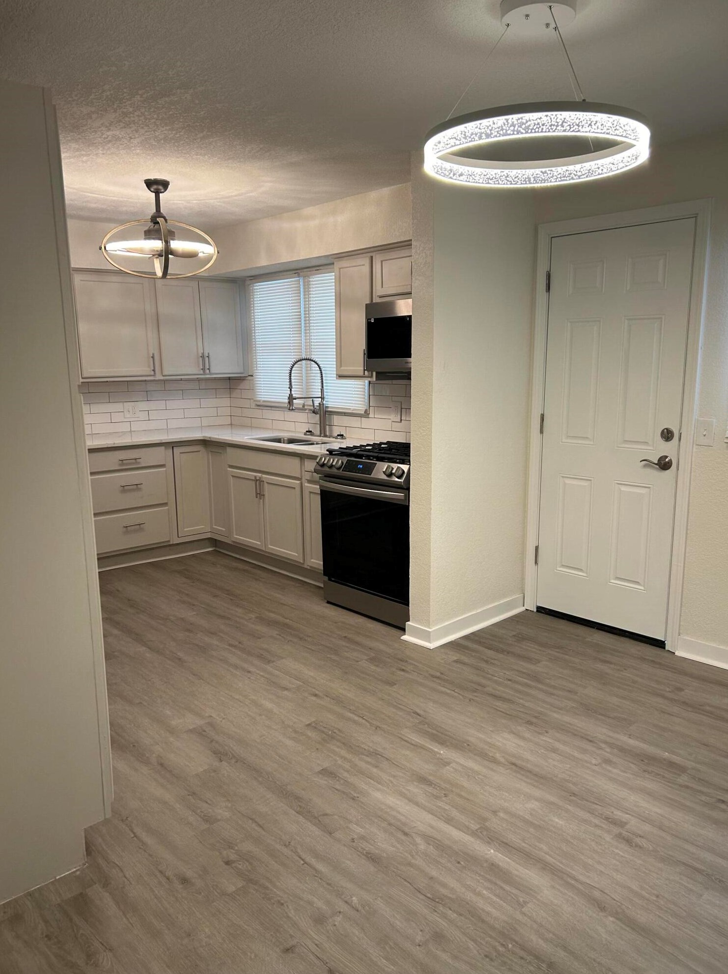 6725 54th St, Milwaukee WI  53223-5927 exterior