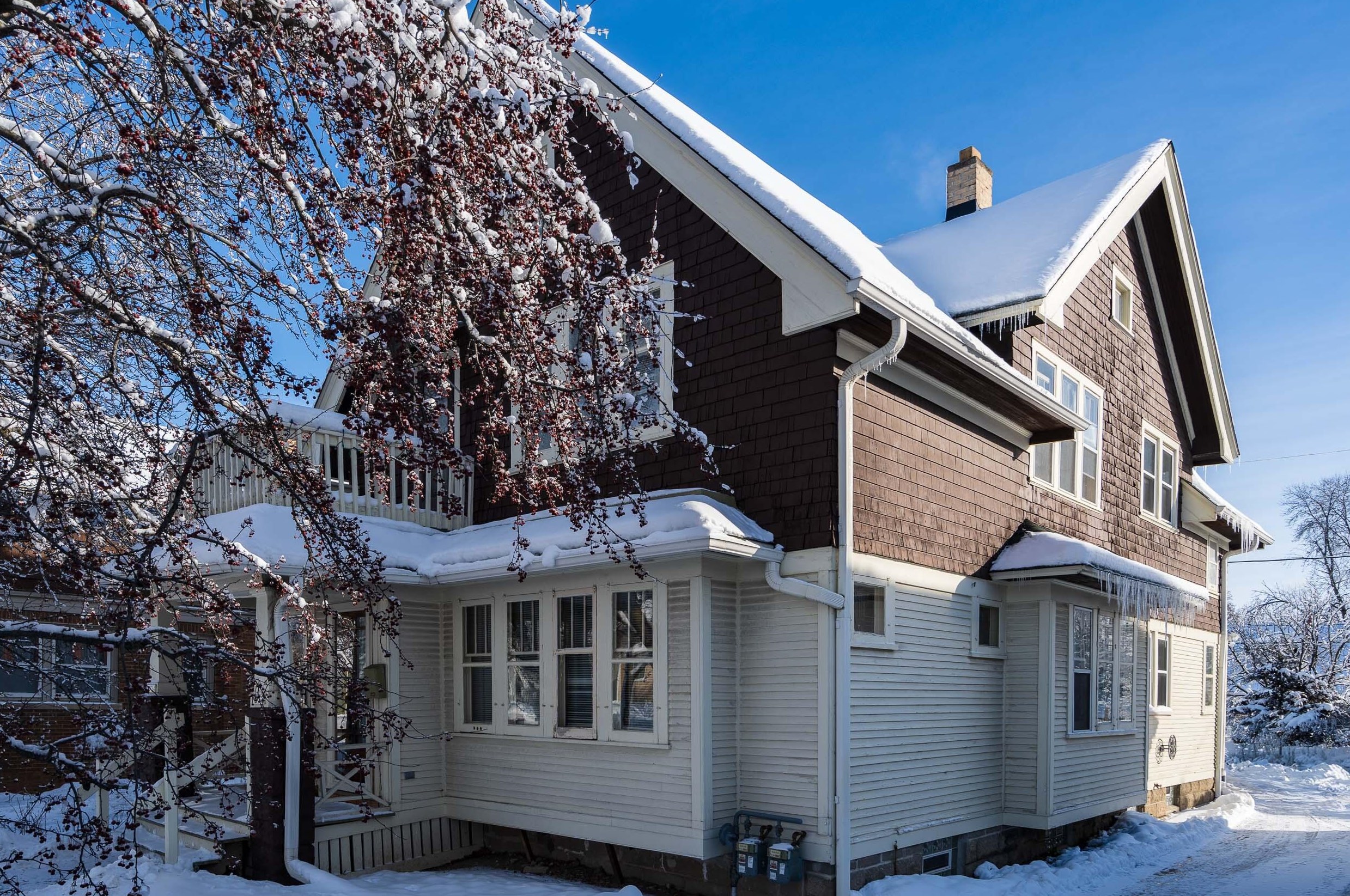 1332 Hawley Rd, Milwaukee, WI 53208-2109