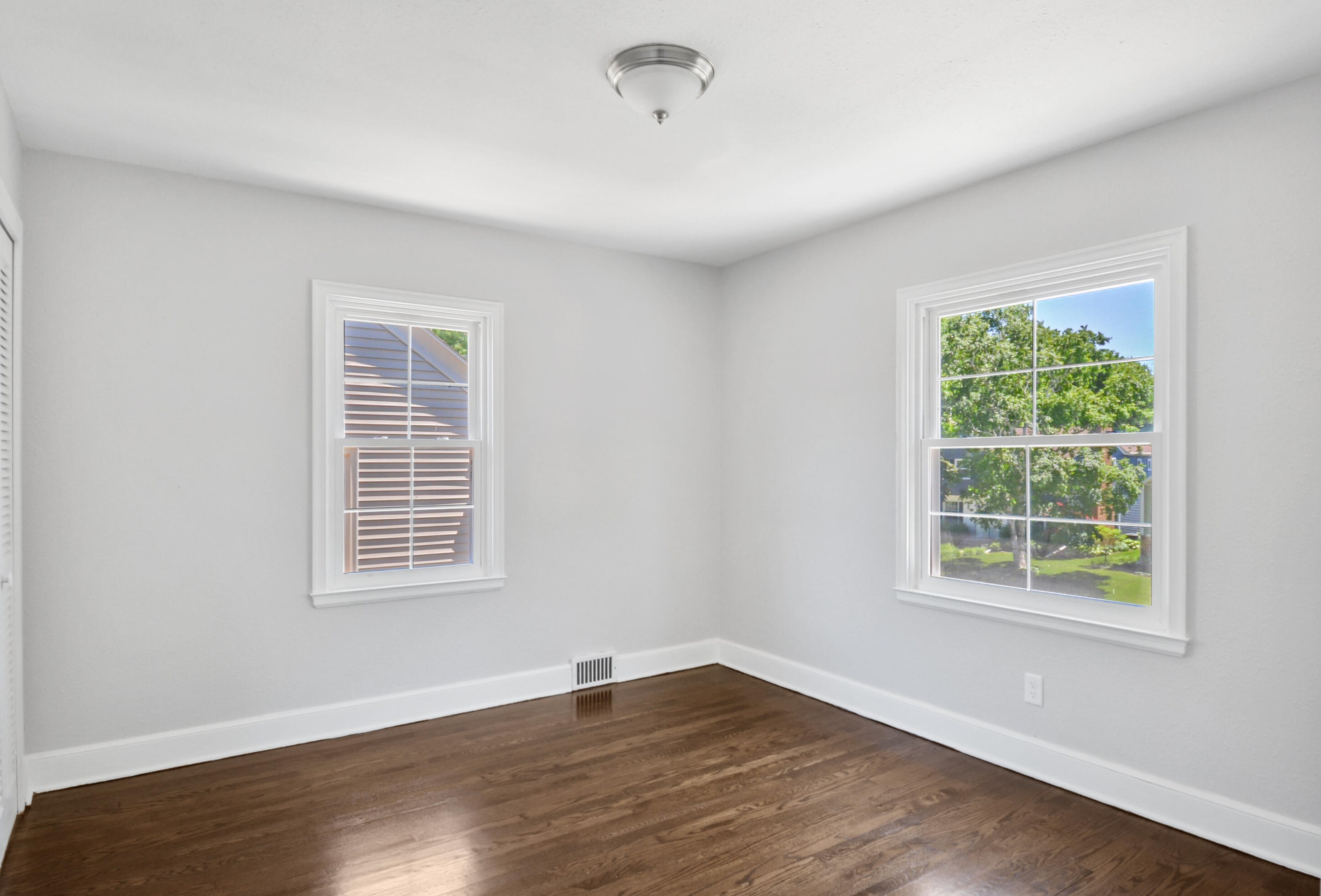 604 74th St, Kenosha WI  53143-5548 exterior