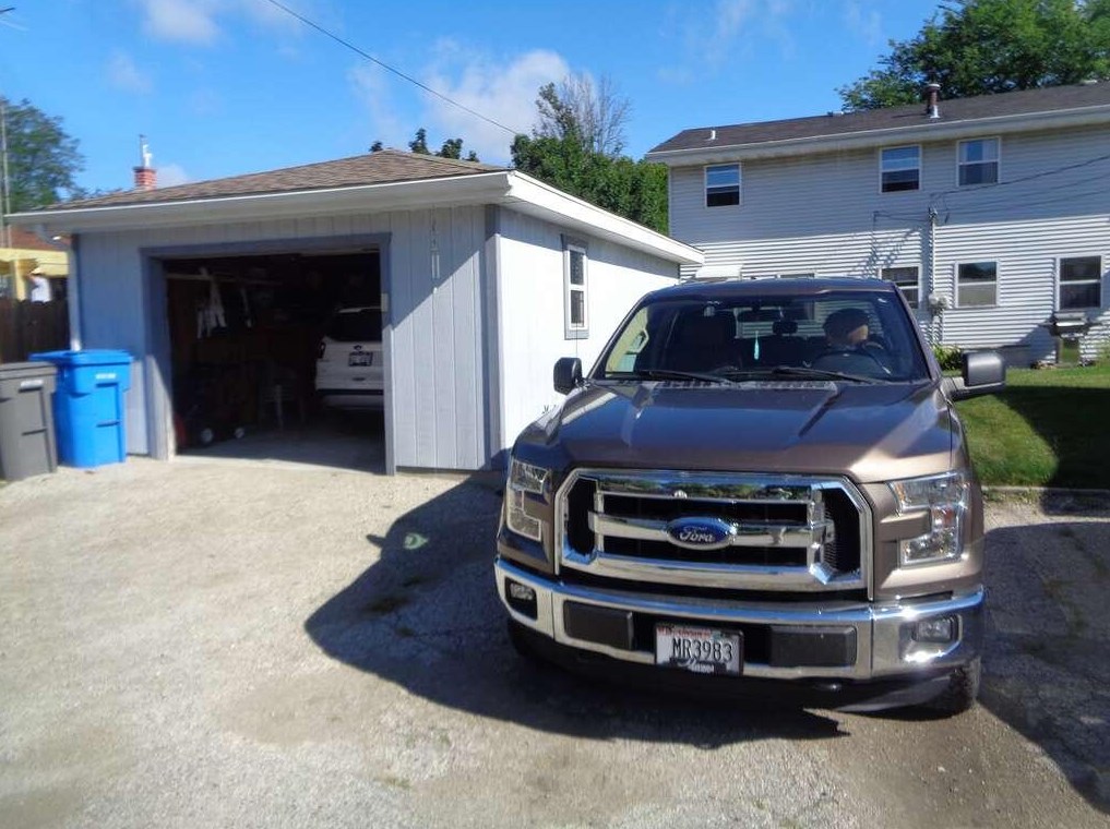 1009 Wilbur St, Watertown WI 53098-2424 exterior