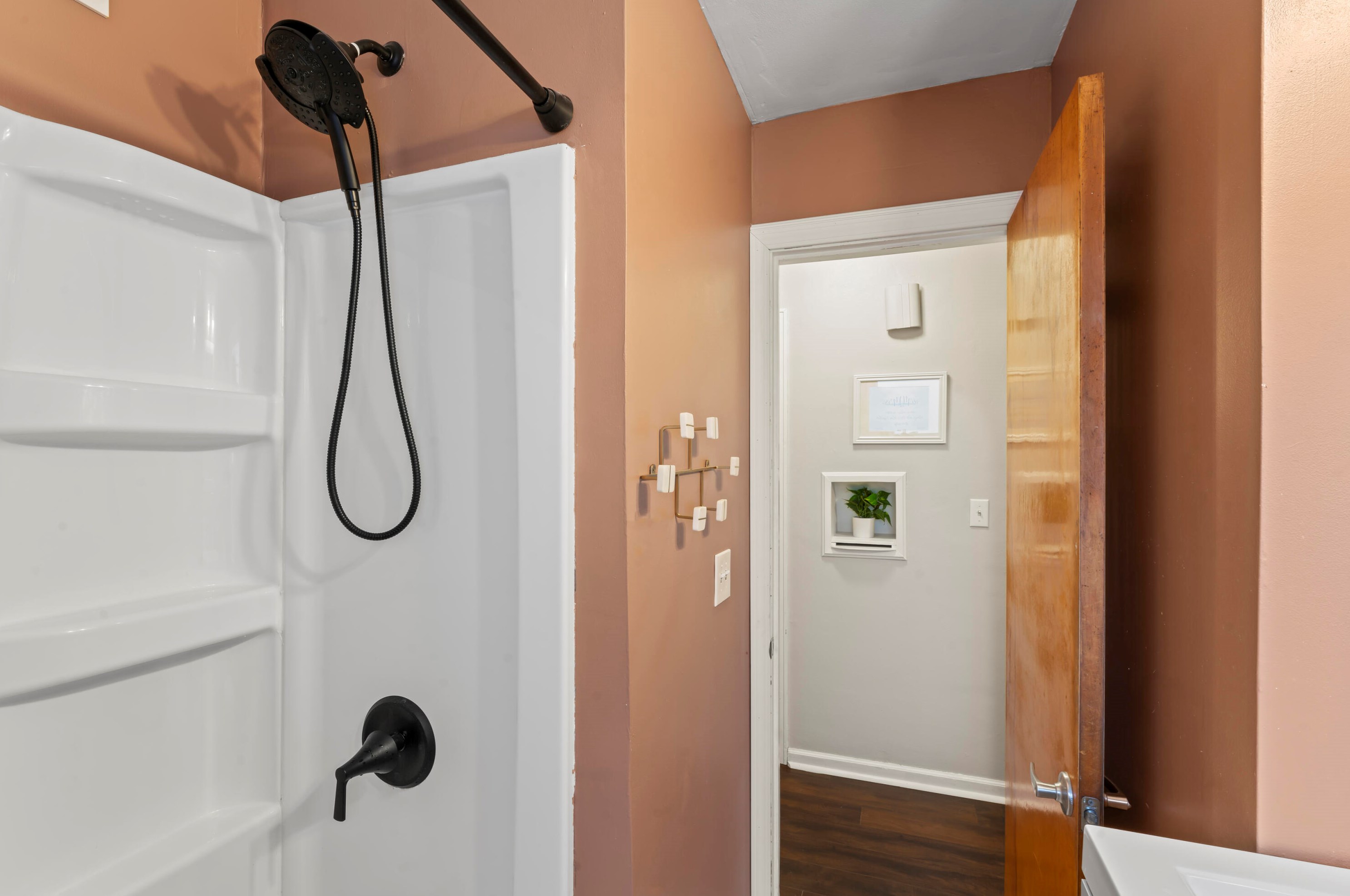 3341 88th St, Milwaukee WI  53222-3647 exterior