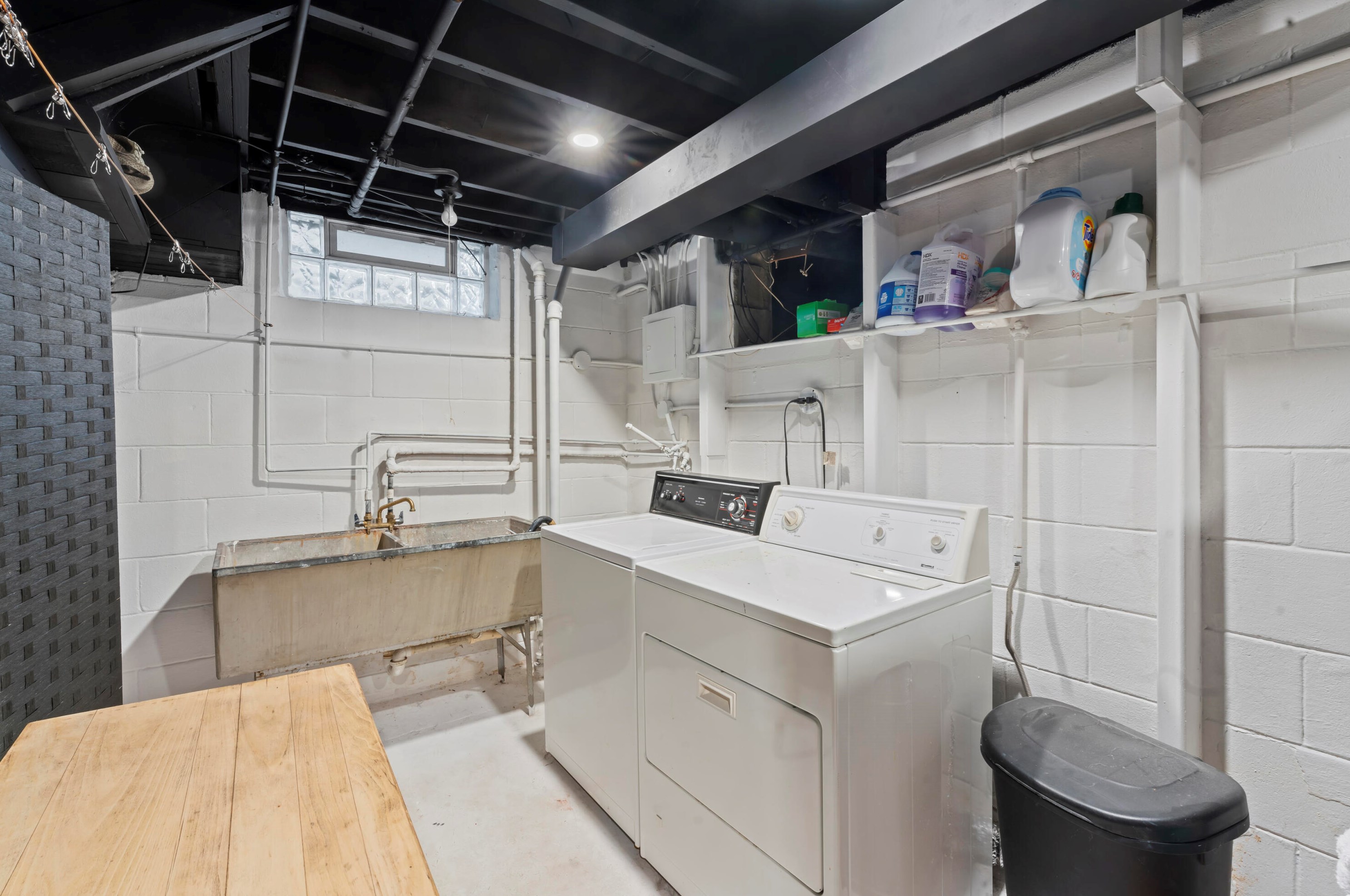 3341 88th St, Milwaukee WI  53222-3647 exterior