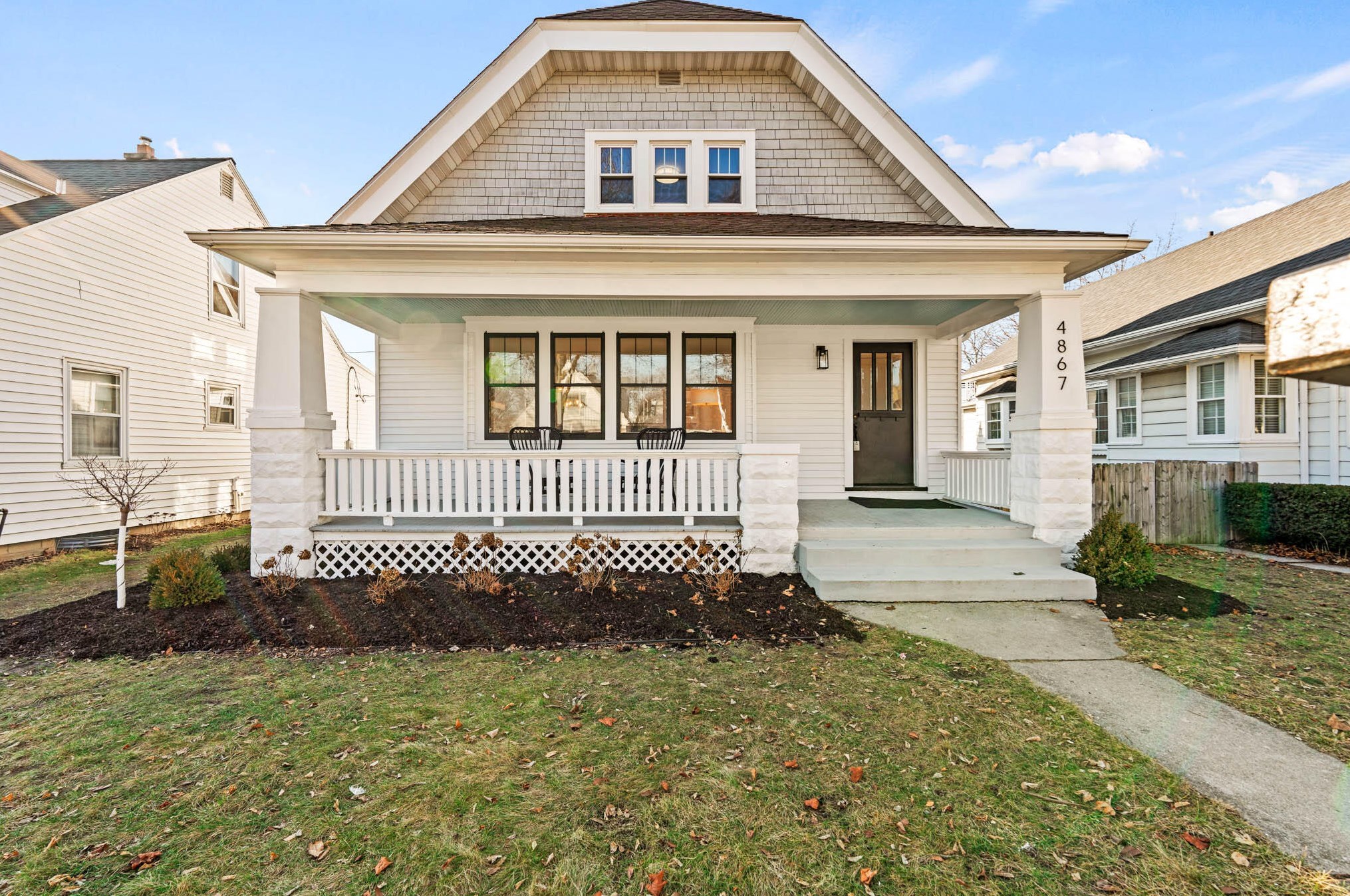 4867 Berkeley Blvd, Milwaukee WI  53217-5902 exterior