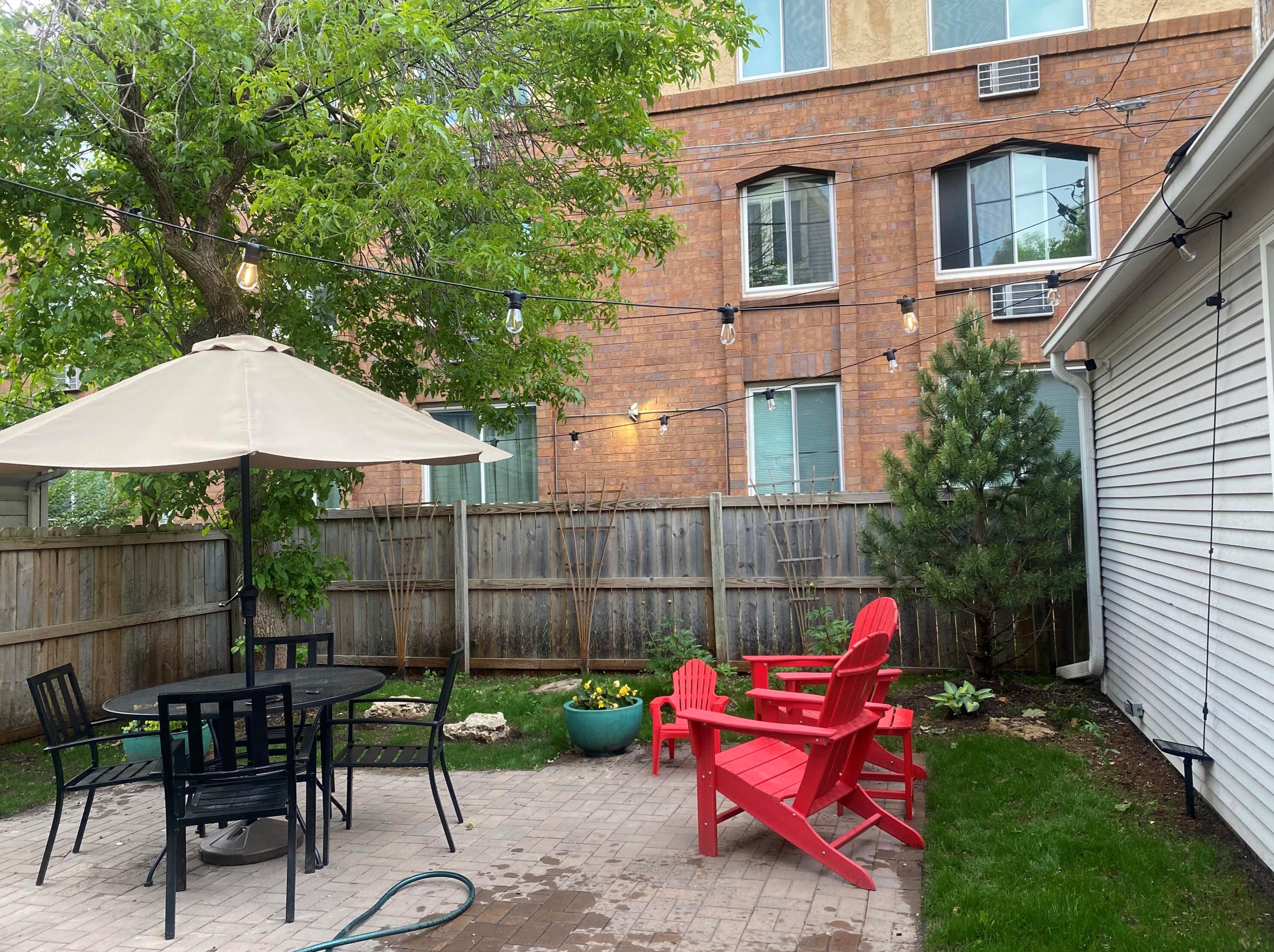2118 Park Pl, Milwaukee WI  53211-3654 exterior