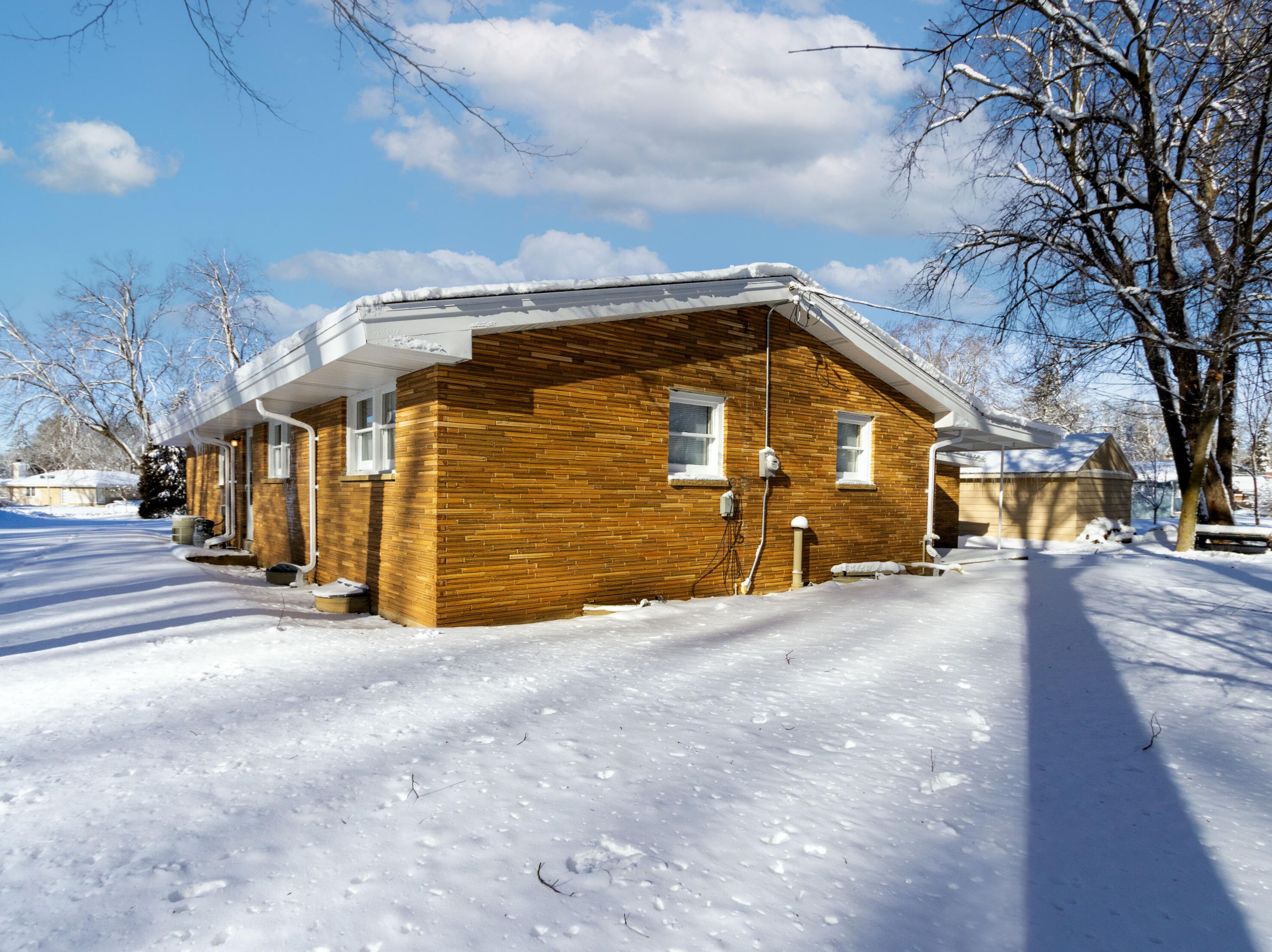 5231 Parkland Ave, Milwaukee WI  53223-4336 exterior