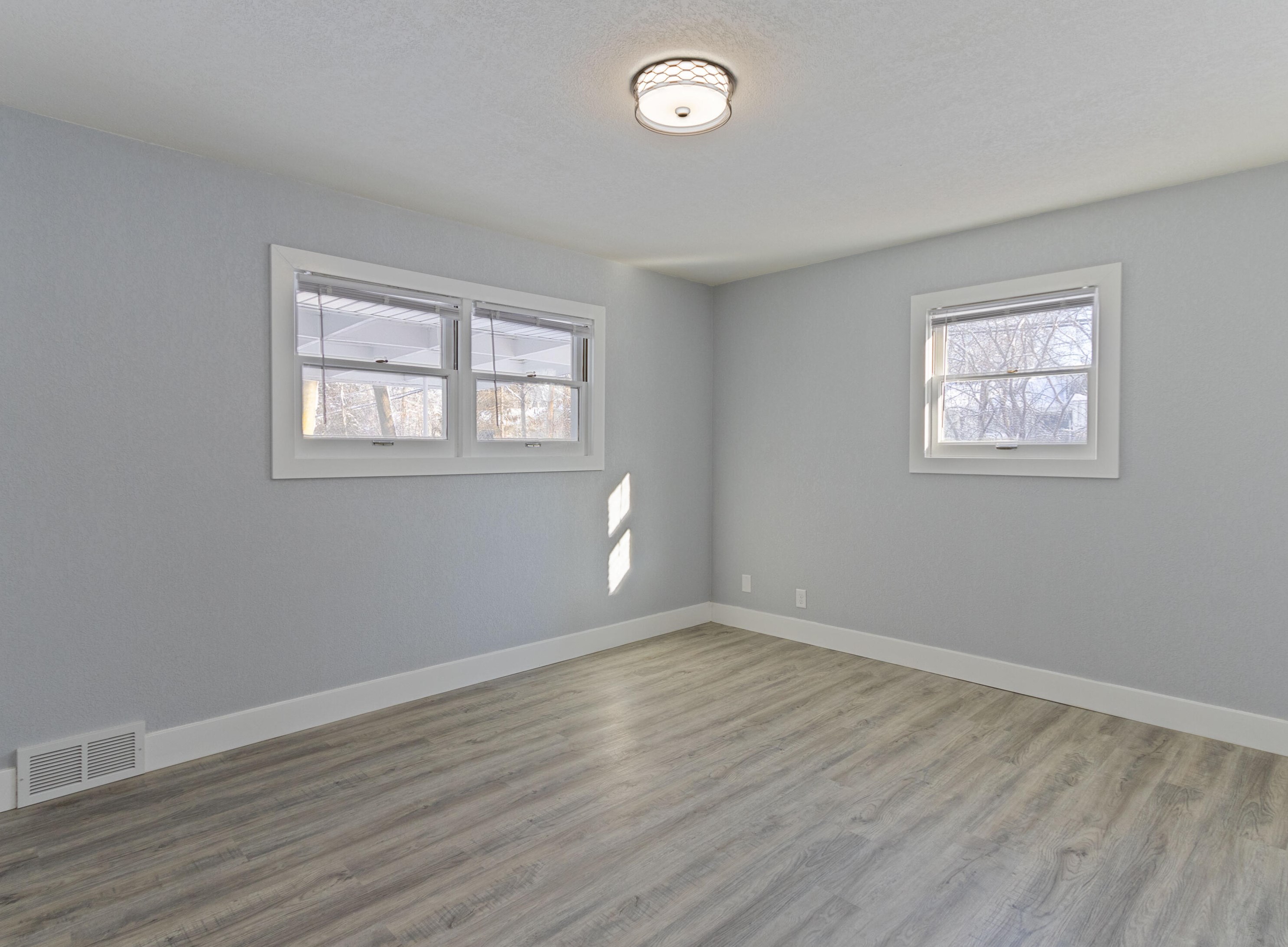 5231 Parkland Ave, Milwaukee WI  53223-4336 exterior
