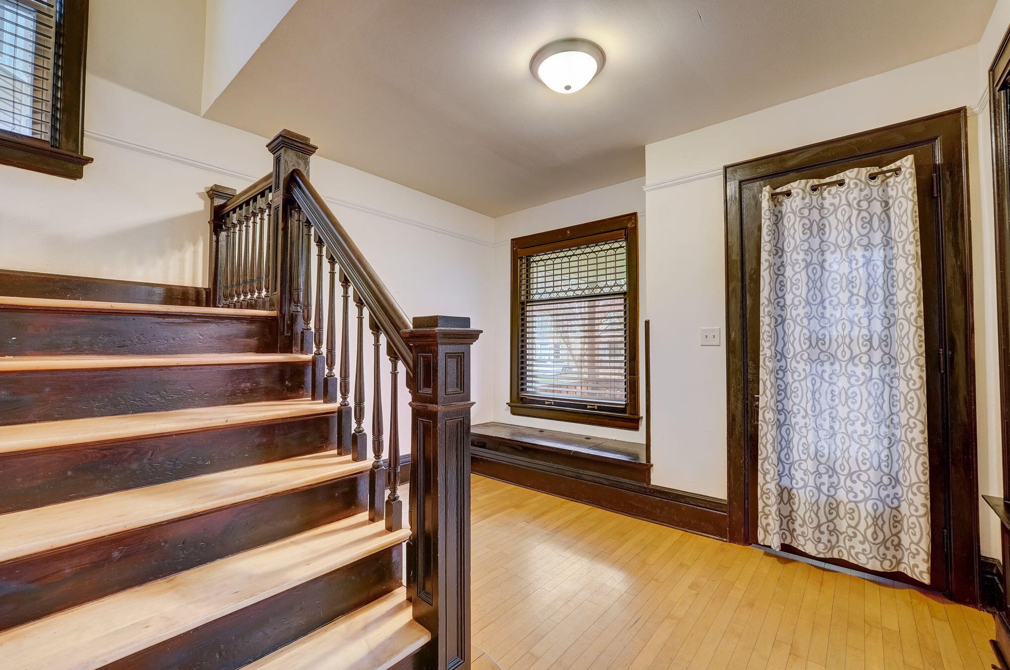 803 31st St, Milwaukee WI  53215-1219 exterior