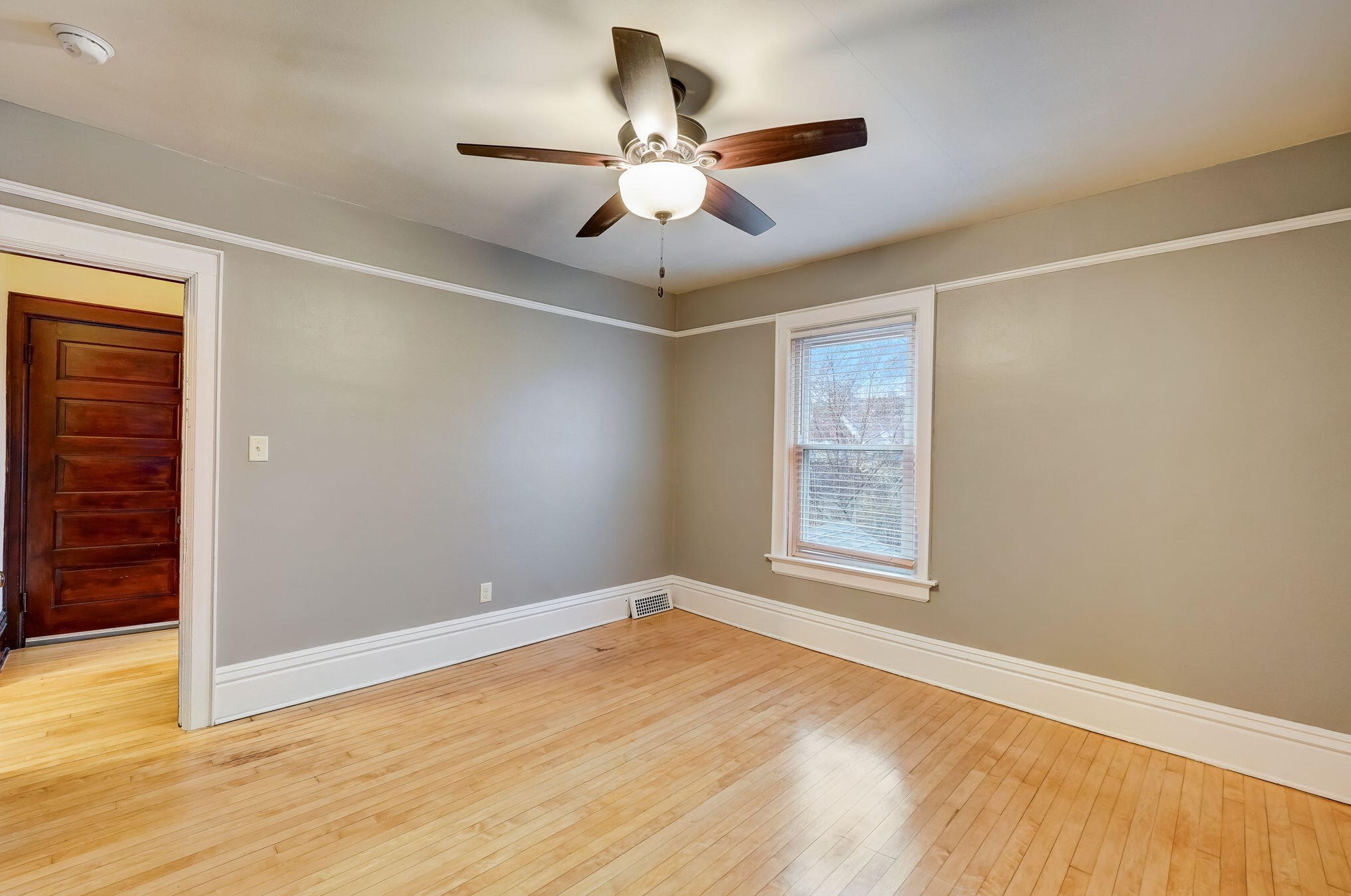 803 31st St, Milwaukee WI  53215-1219 exterior