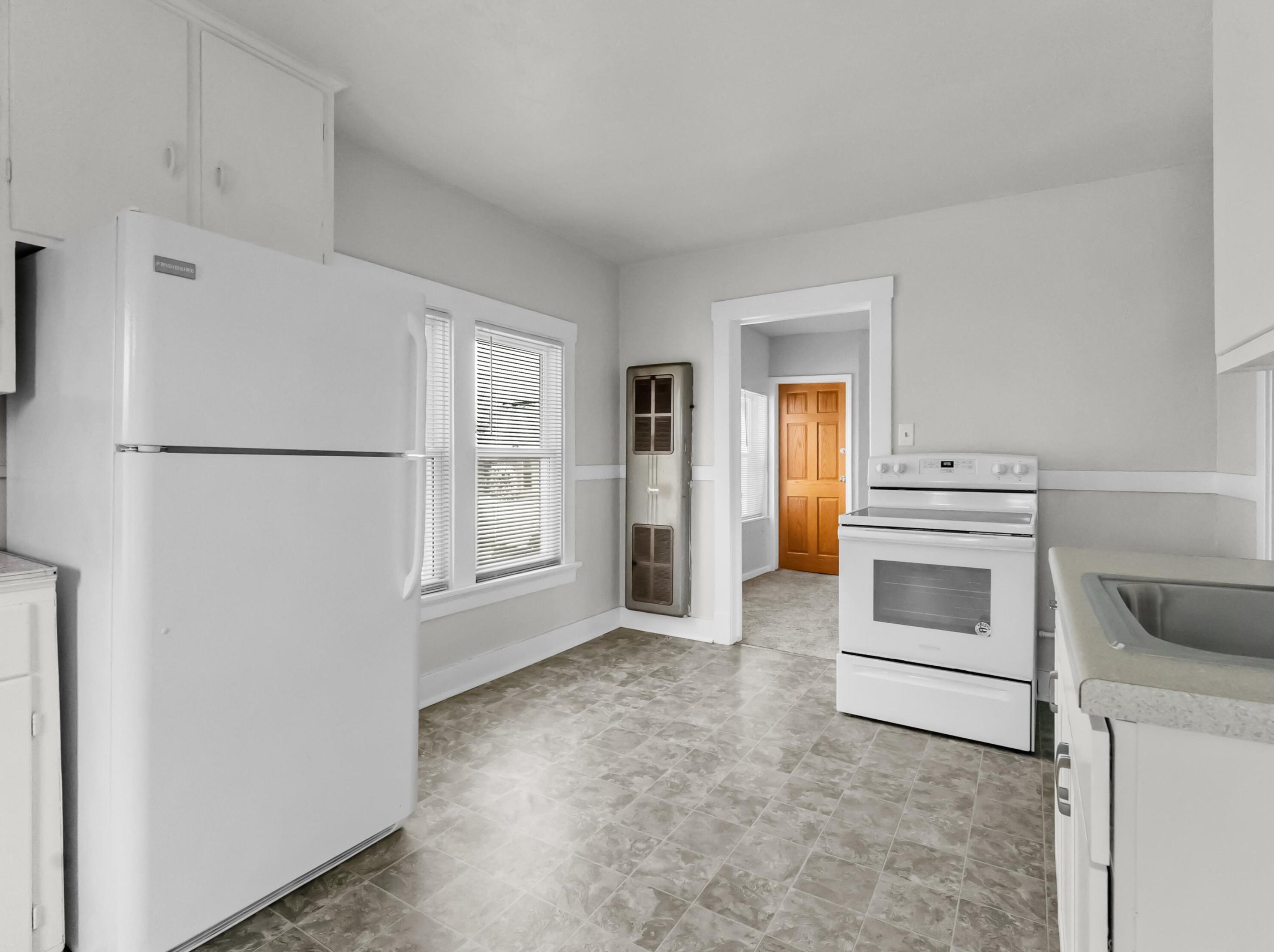 410 6th St, Manitowoc WI 54220-6814 exterior