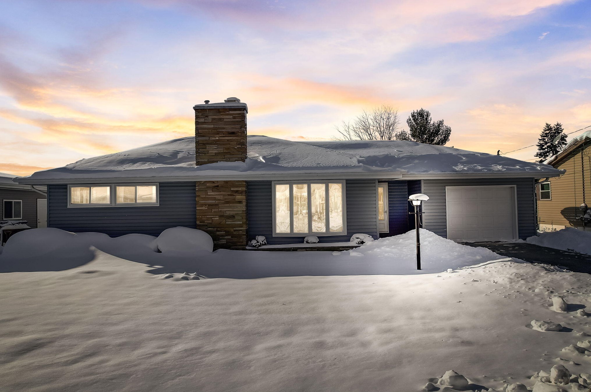 1512 Sandy Ln, Watertown, WI 53098-1611