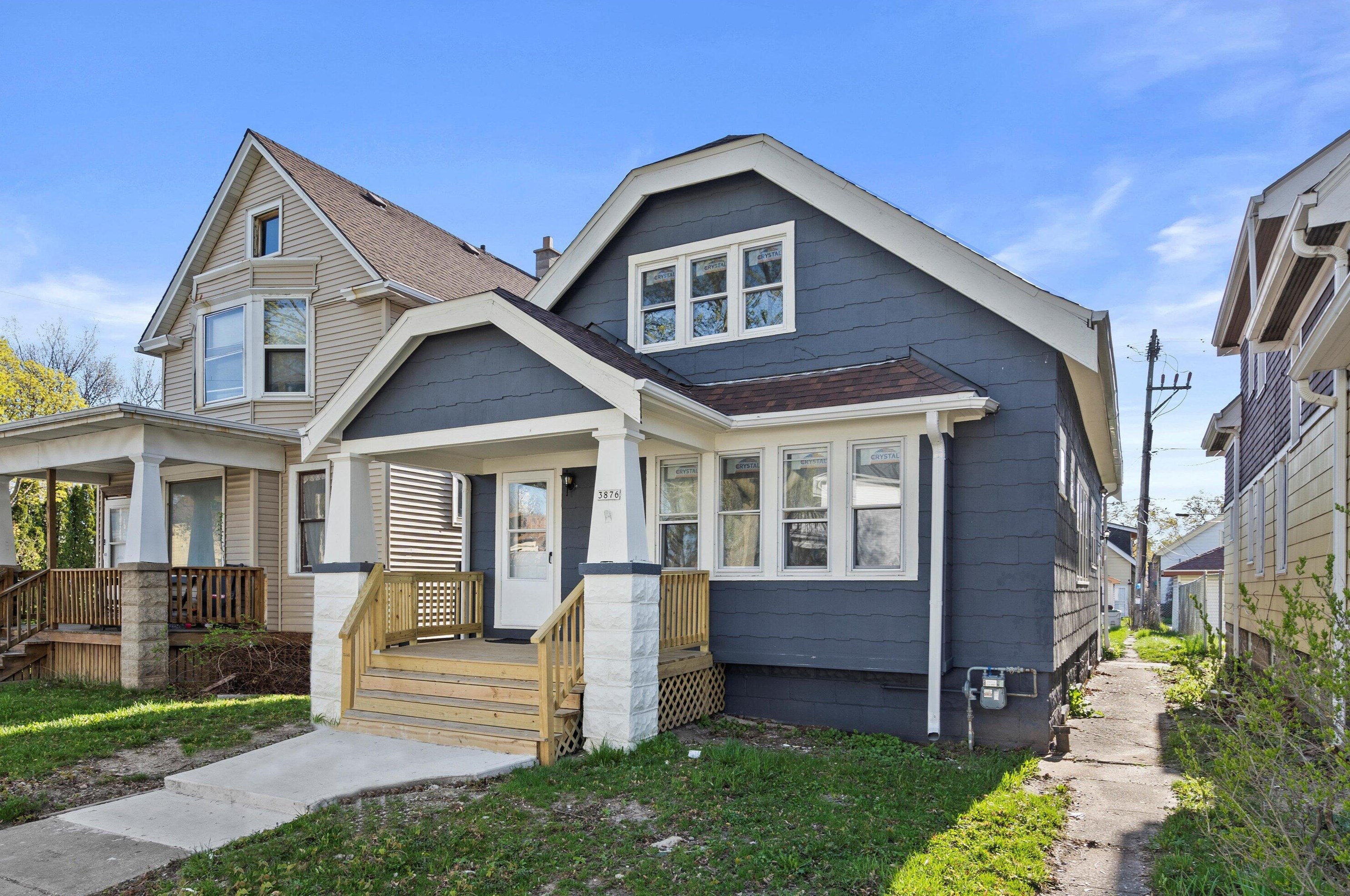 3876 22nd St, Milwaukee WI  53206-1934 exterior