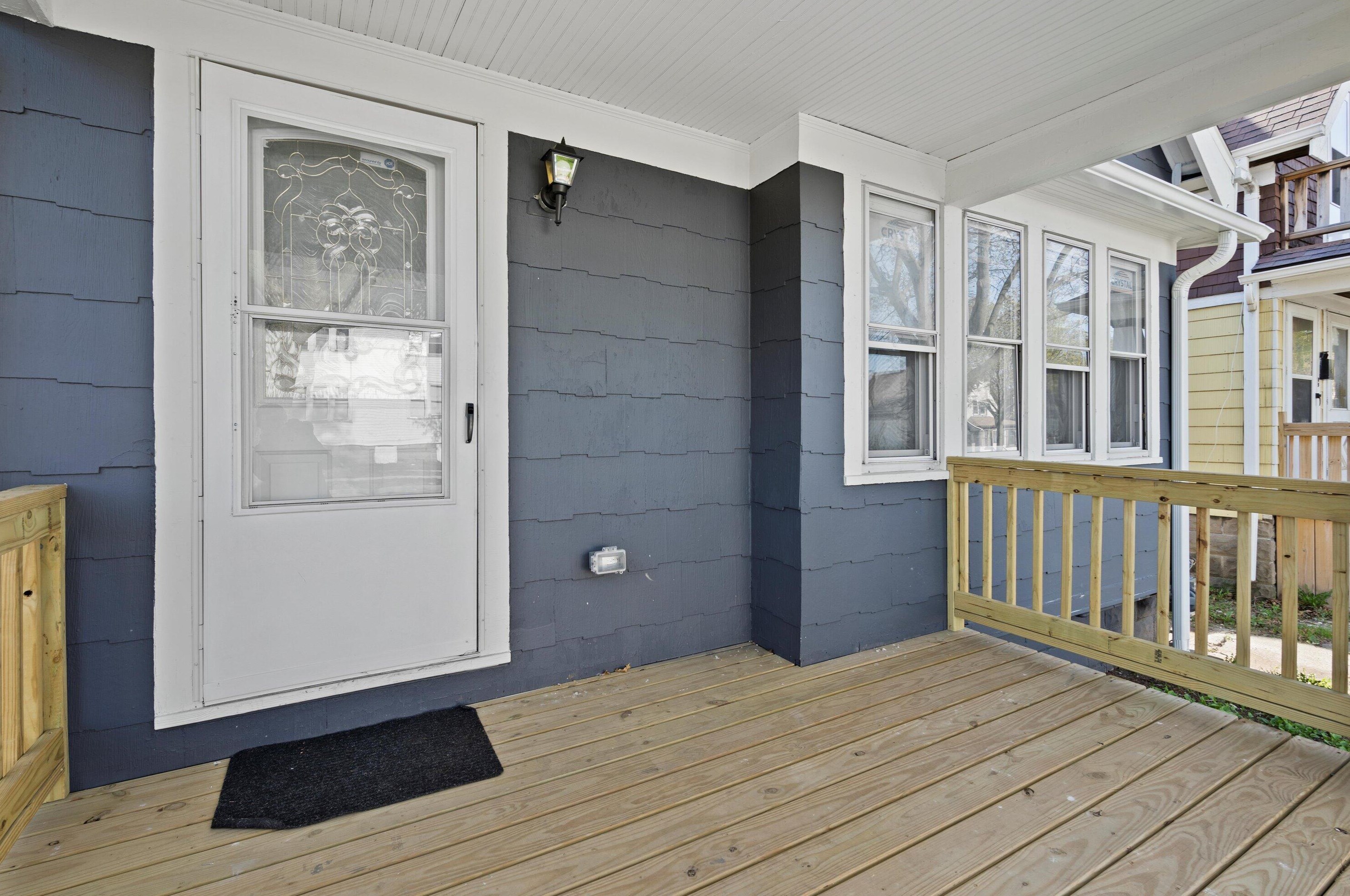 3876 22nd St, Milwaukee WI  53206-1934 exterior