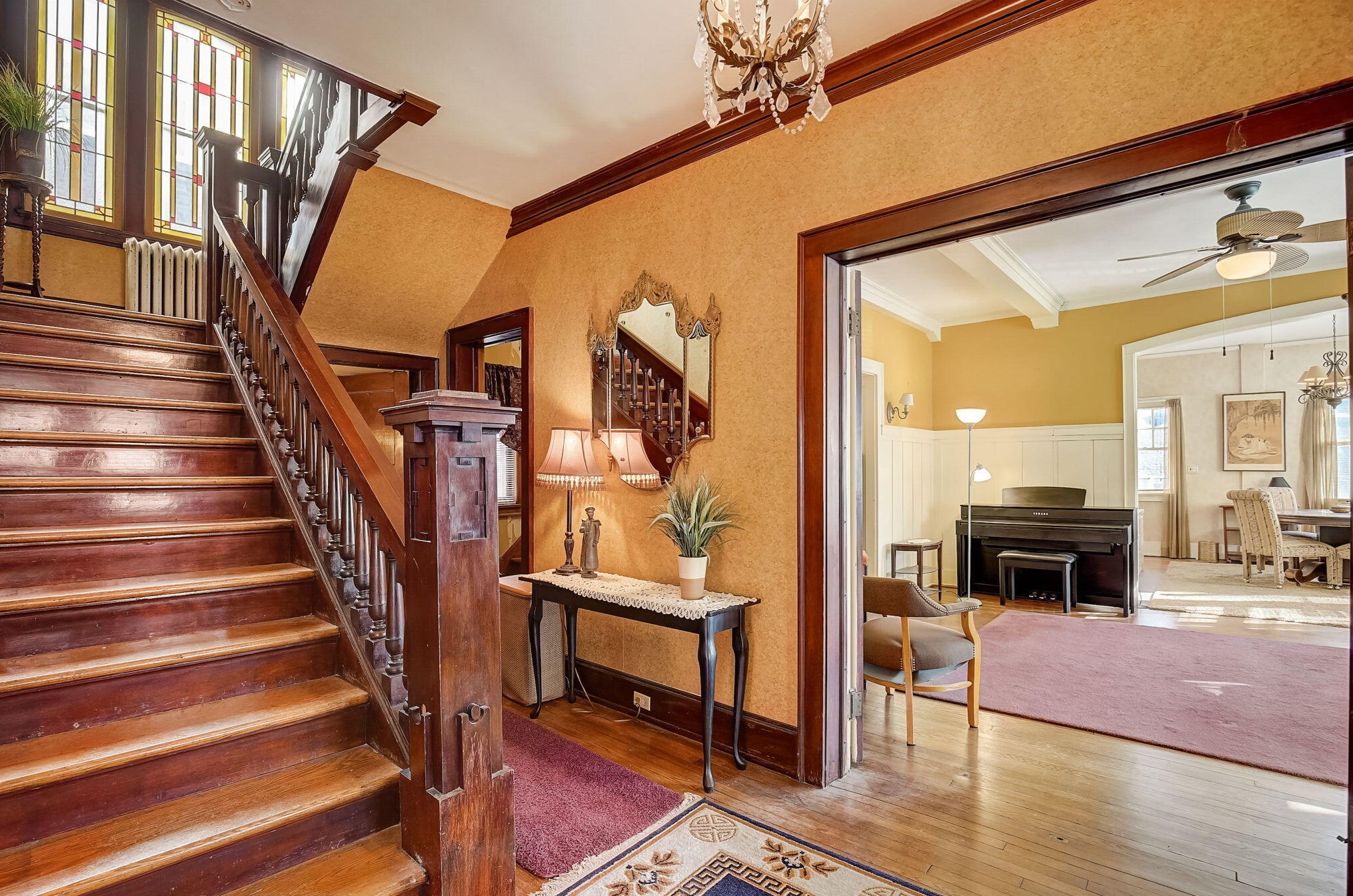 2540 Lk Dr, Milwaukee WI 53211-3808 exterior